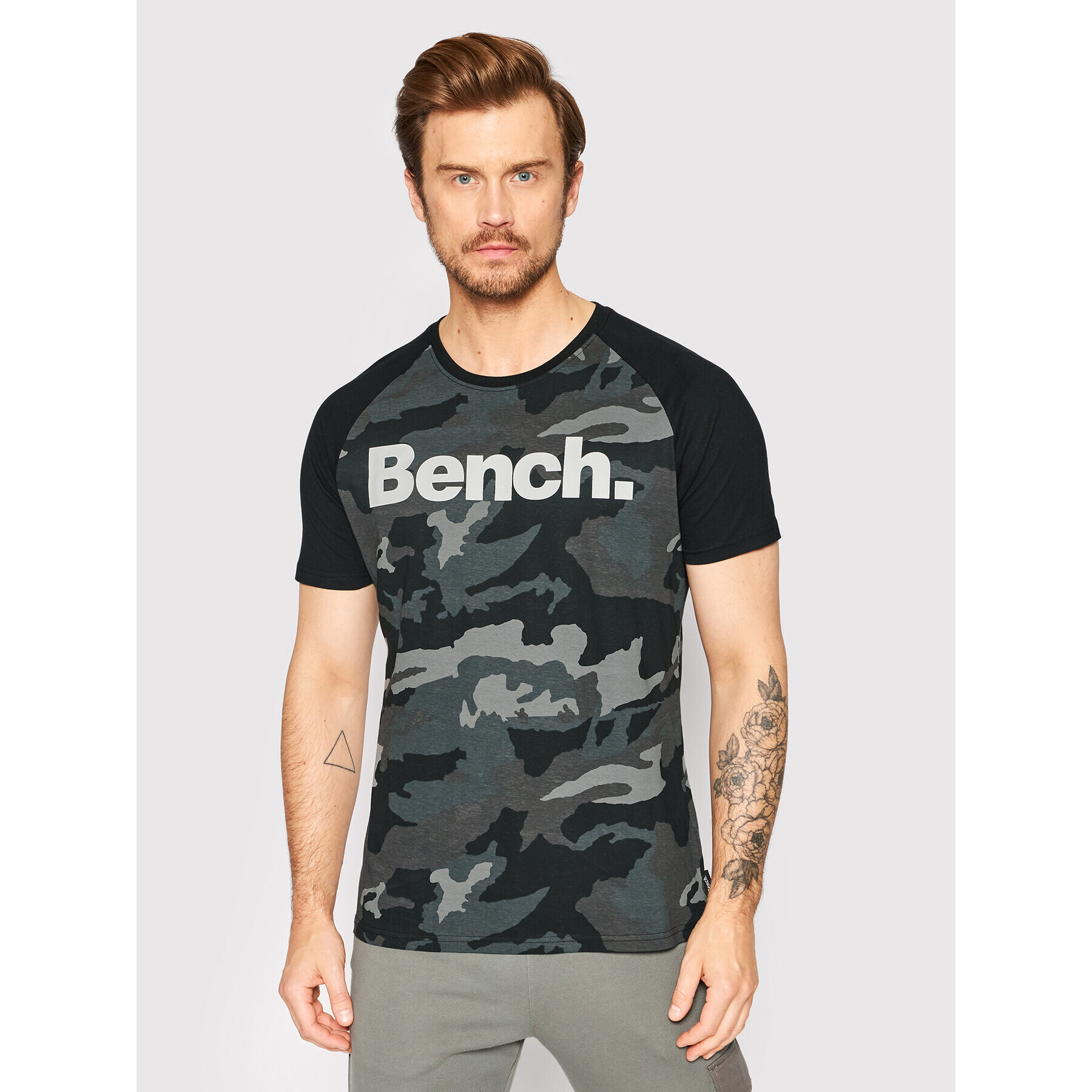 Bench Тишърт Besom 120764 Черен Regular Fit - Pepit.bg