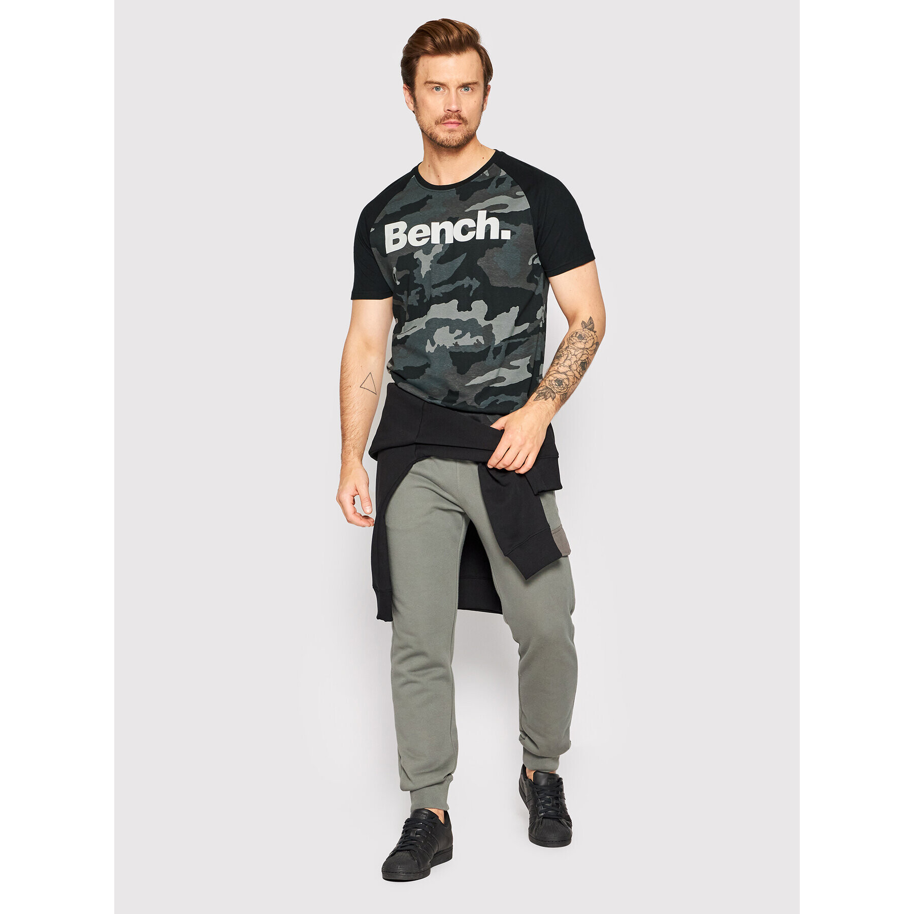 Bench Тишърт Besom 120764 Черен Regular Fit - Pepit.bg