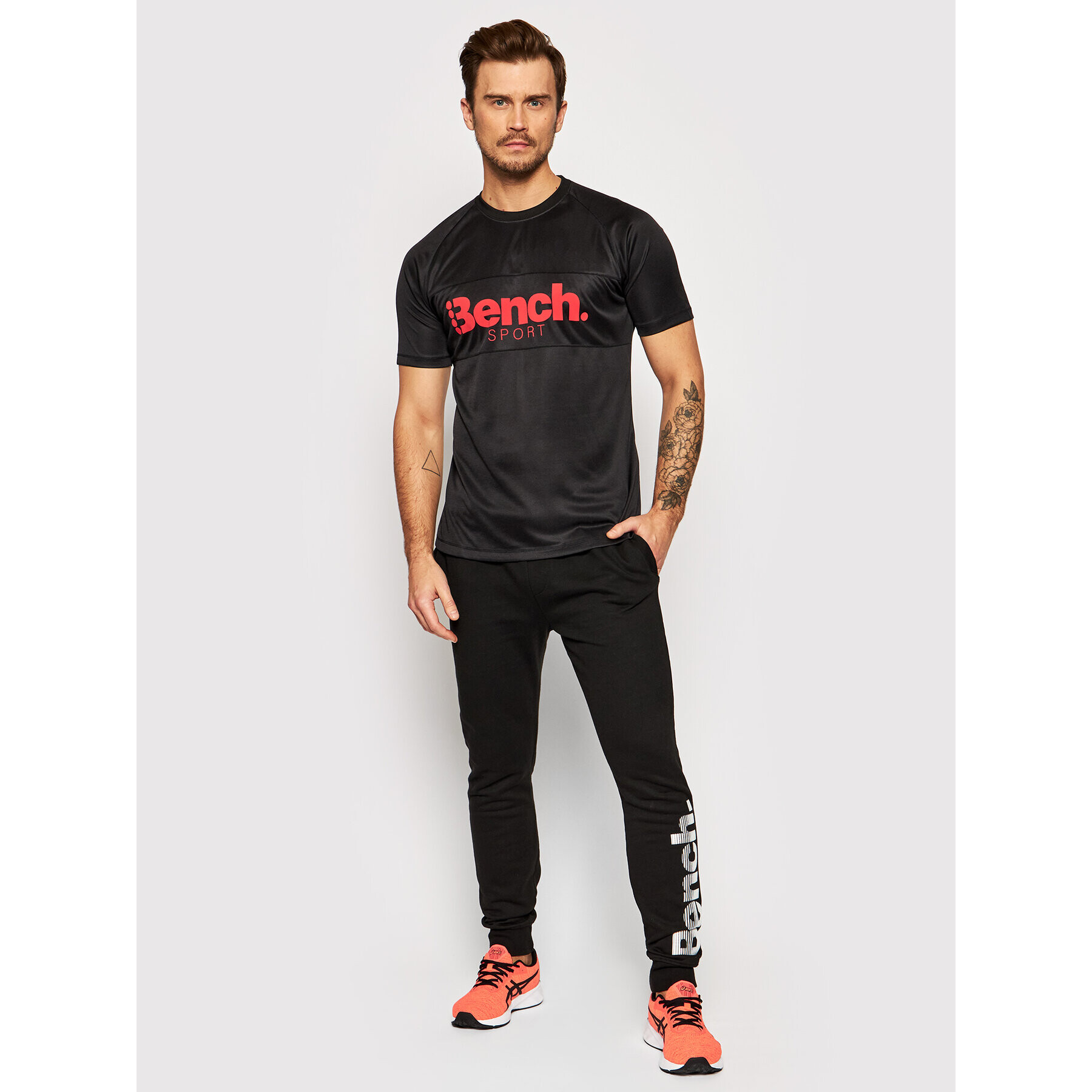 Bench Тишърт Deltoid 118635 Черен Regular Fit - Pepit.bg