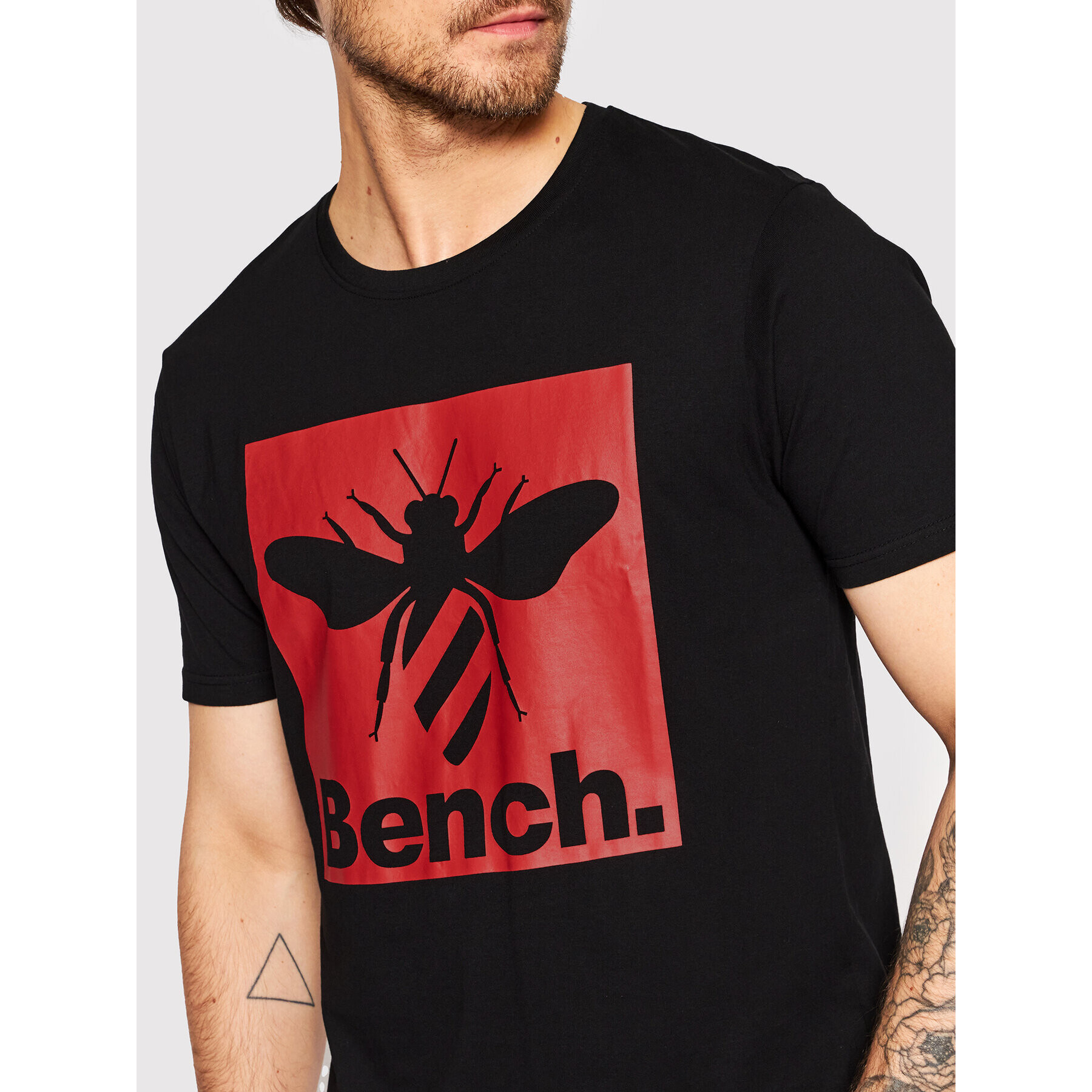 Bench Тишърт Hazen 120692 Черен Regular Fit - Pepit.bg