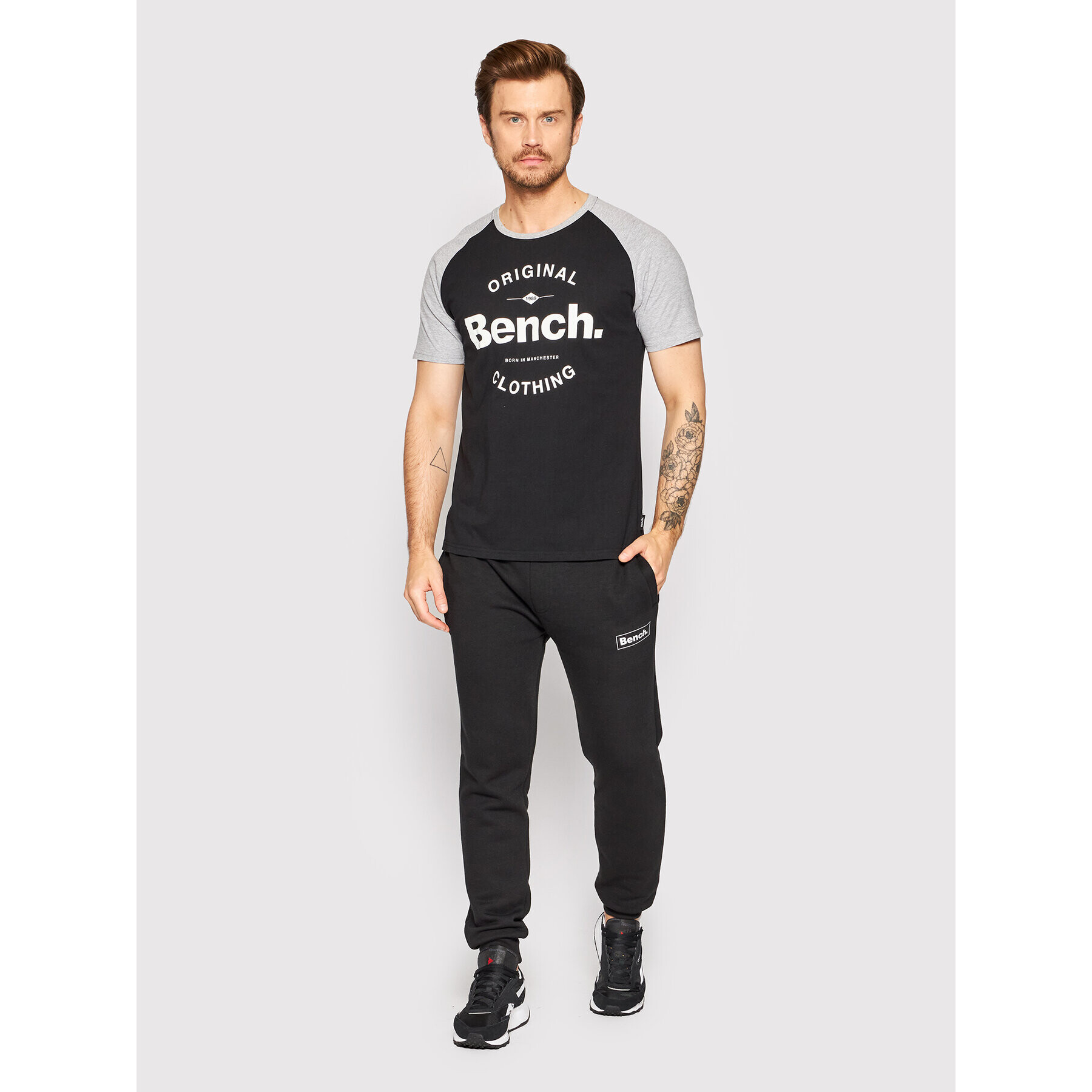 Bench Тишърт Hazza 120742 Черен Regular Fit - Pepit.bg