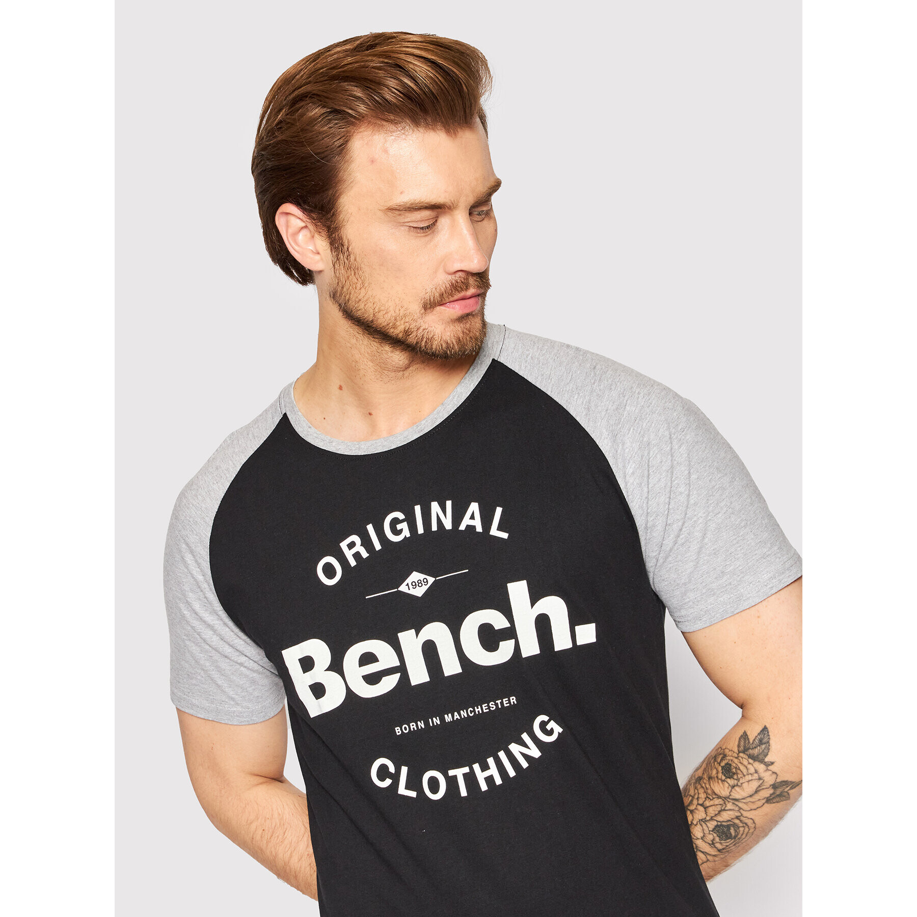 Bench Тишърт Hazza 120742 Черен Regular Fit - Pepit.bg