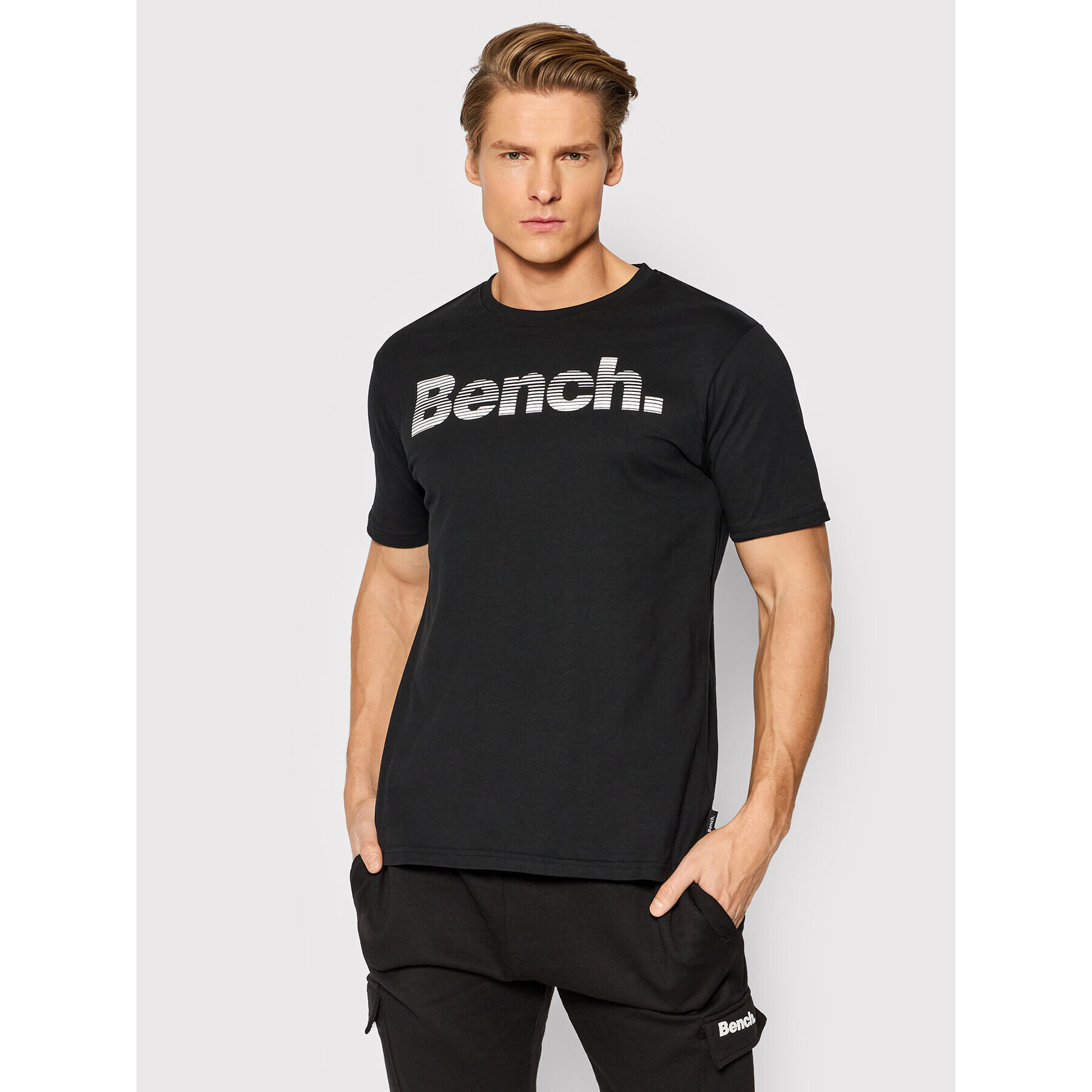 Bench Тишърт Leandro 118985 Черен Regular Fit - Pepit.bg