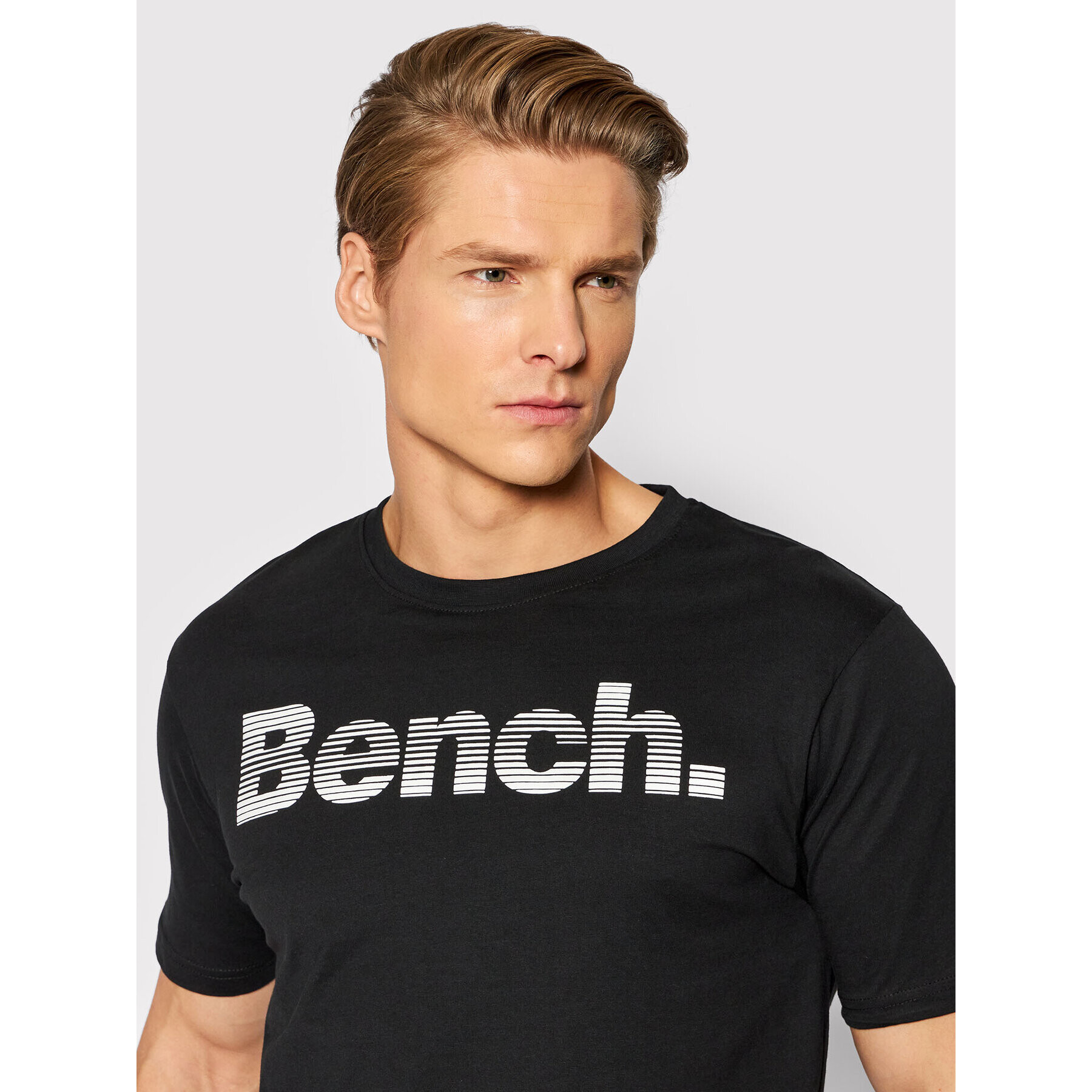 Bench Тишърт Leandro 118985 Черен Regular Fit - Pepit.bg