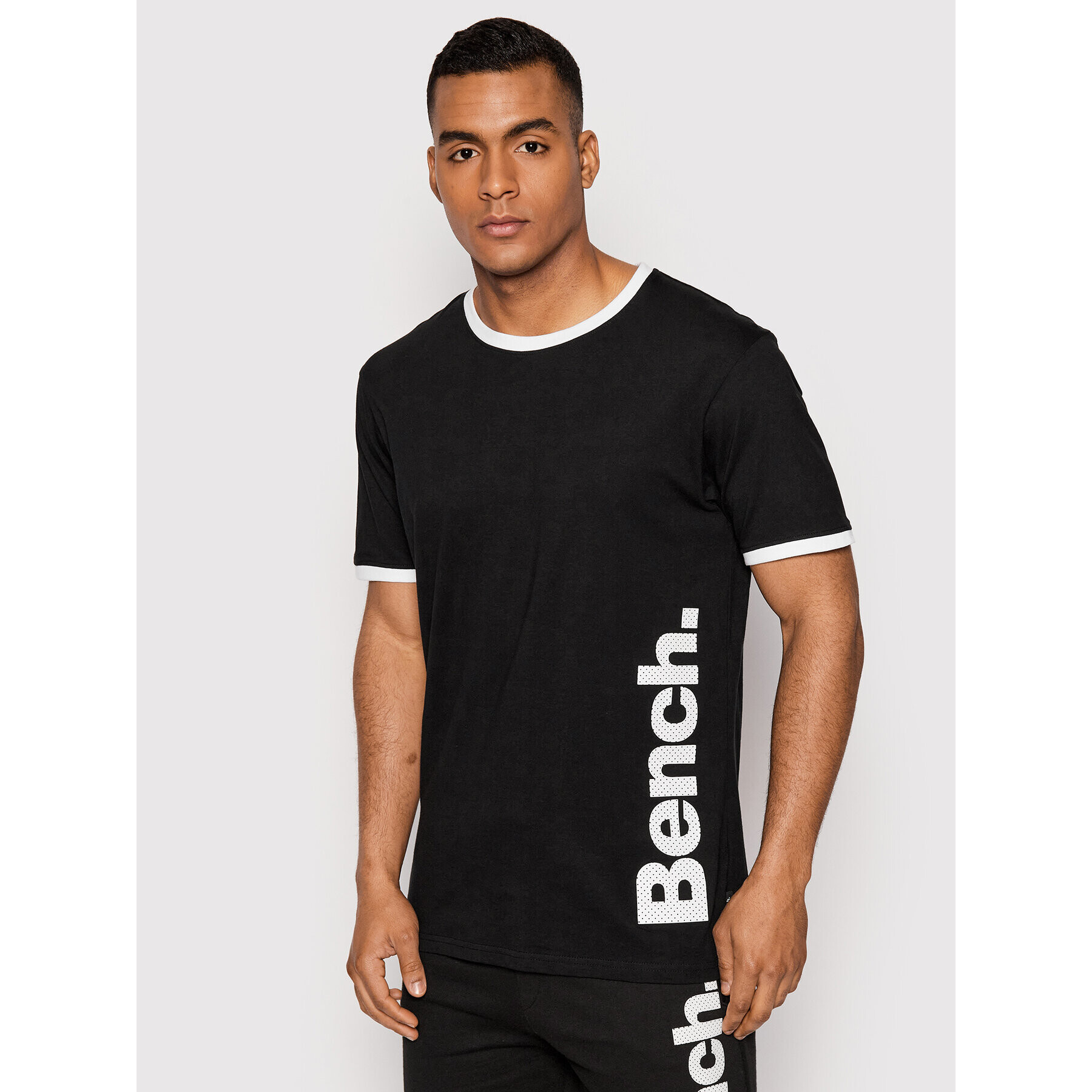 Bench Тишърт Navi 119806 Черен Regular Fit - Pepit.bg