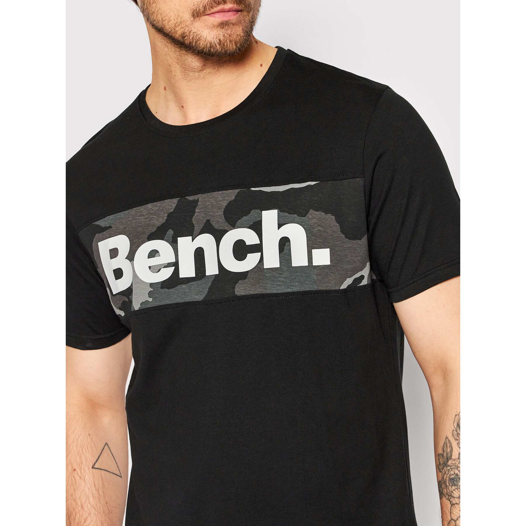 Bench Тишърт Sendak 120763 Черен Regular Fit - Pepit.bg