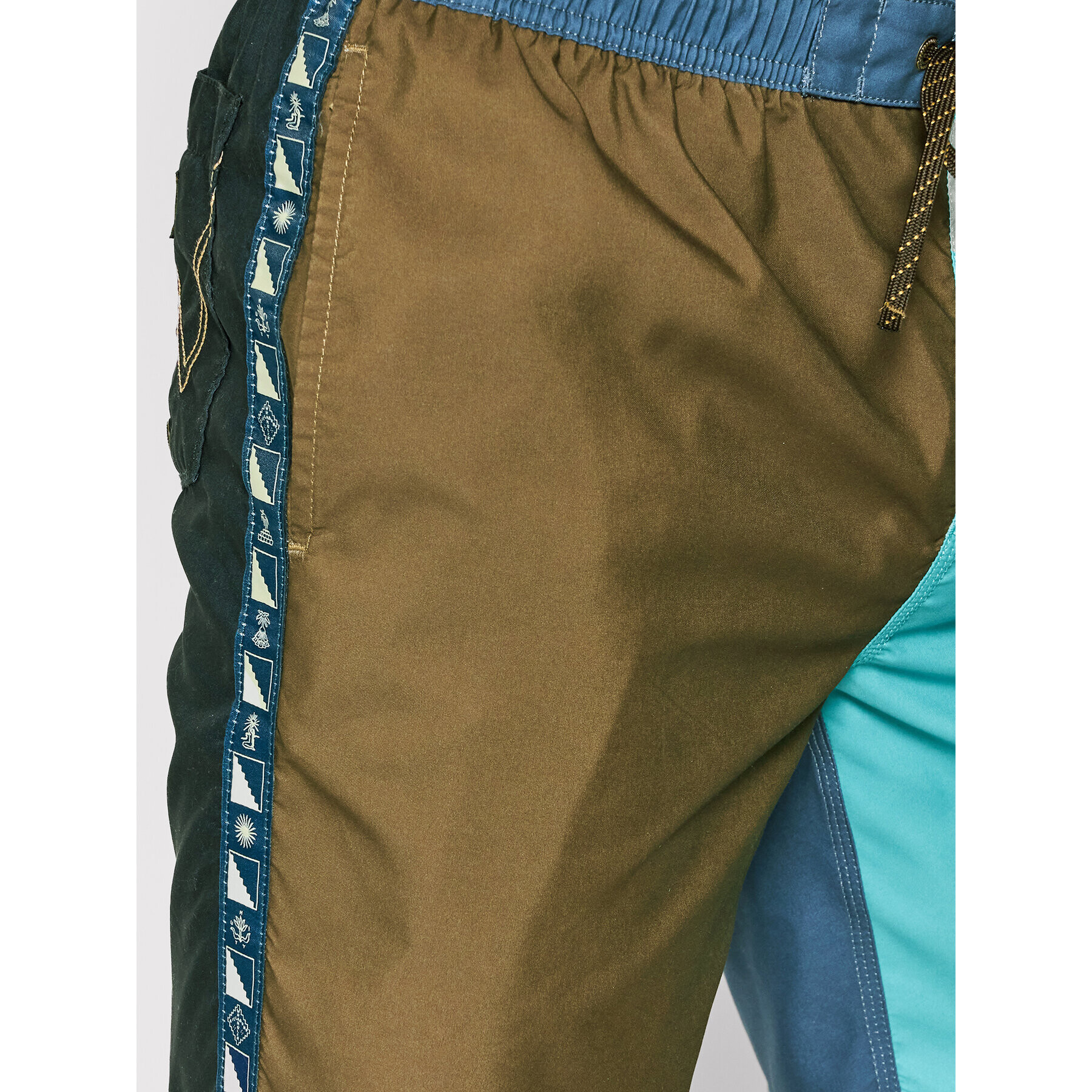 Billabong Плувни шорти WRANGLER Sacred Sands Layback D1LB10 BIS2 Цветен Regular Fit - Pepit.bg