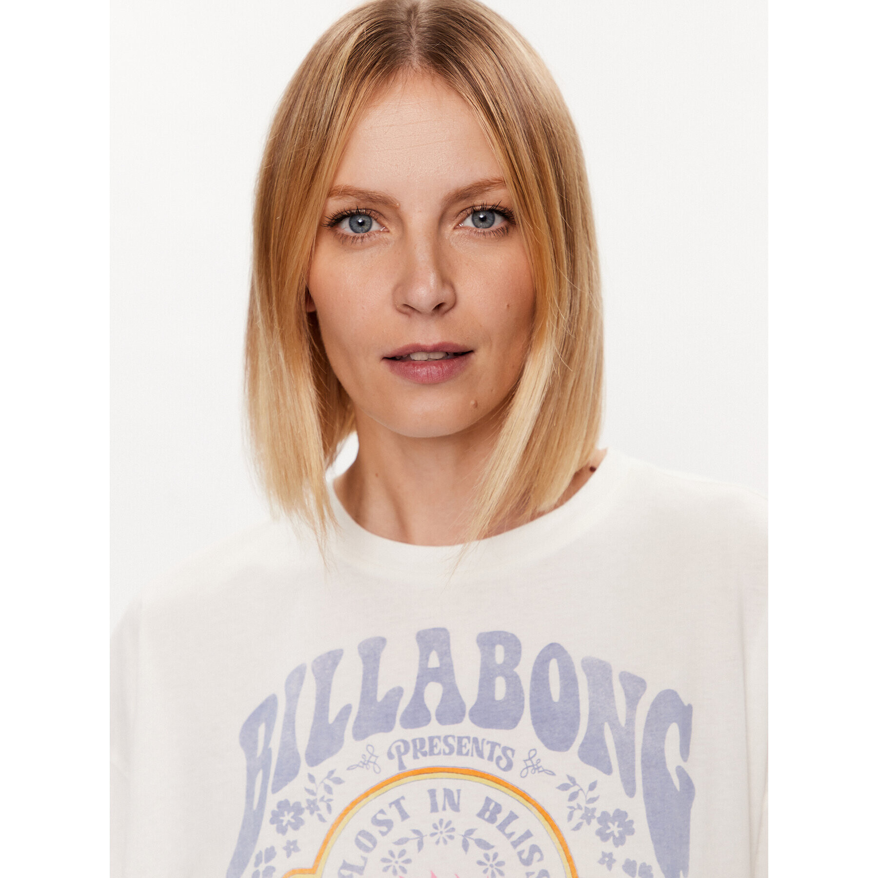 Billabong Тишърт Peace And Love EBJZT00111 Бял Relaxed Fit - Pepit.bg