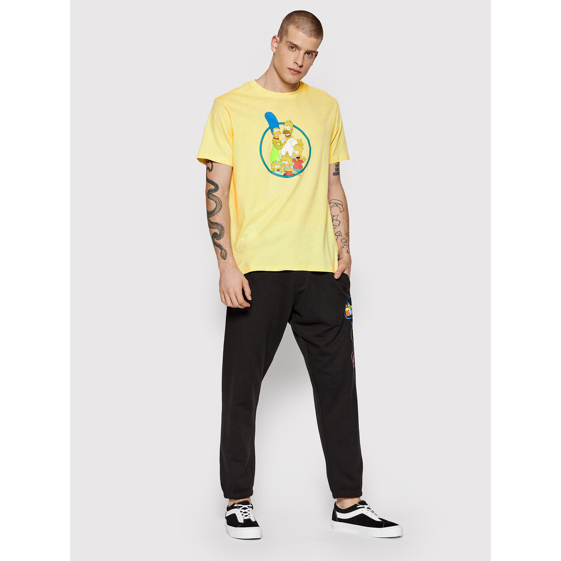 Billabong Тишърт SIMPSONS Family A1SS36 Жълт Regular Fit - Pepit.bg