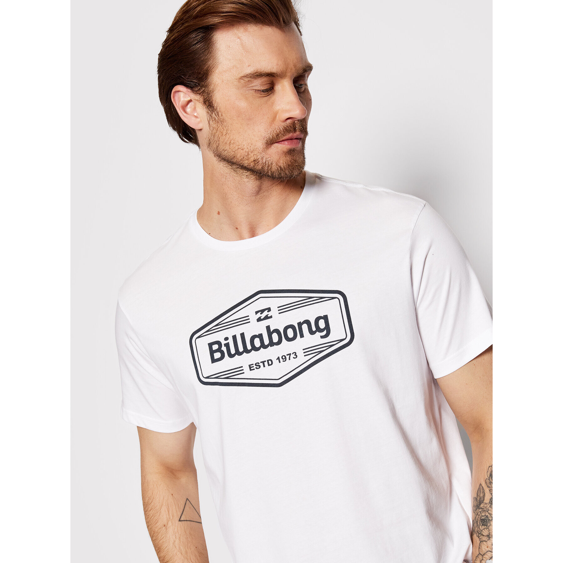 Billabong Тишърт Trademark C1SS62 BIP2 Бял Regular Fit - Pepit.bg