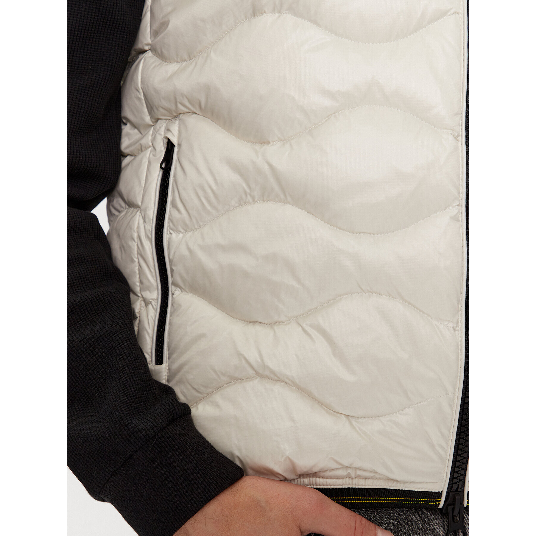 Blauer Елек 23WBLUX03006 Екрю Regular Fit - Pepit.bg