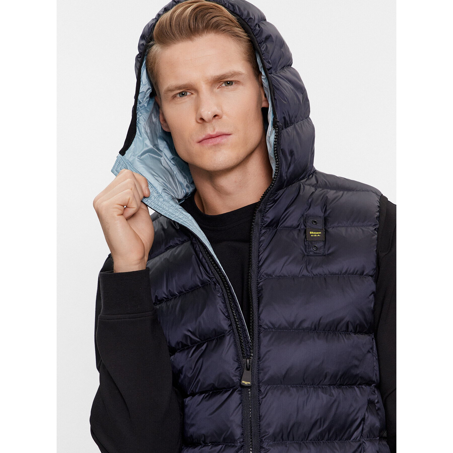 Blauer Елек 23WBLUX03081 Син Regular Fit - Pepit.bg