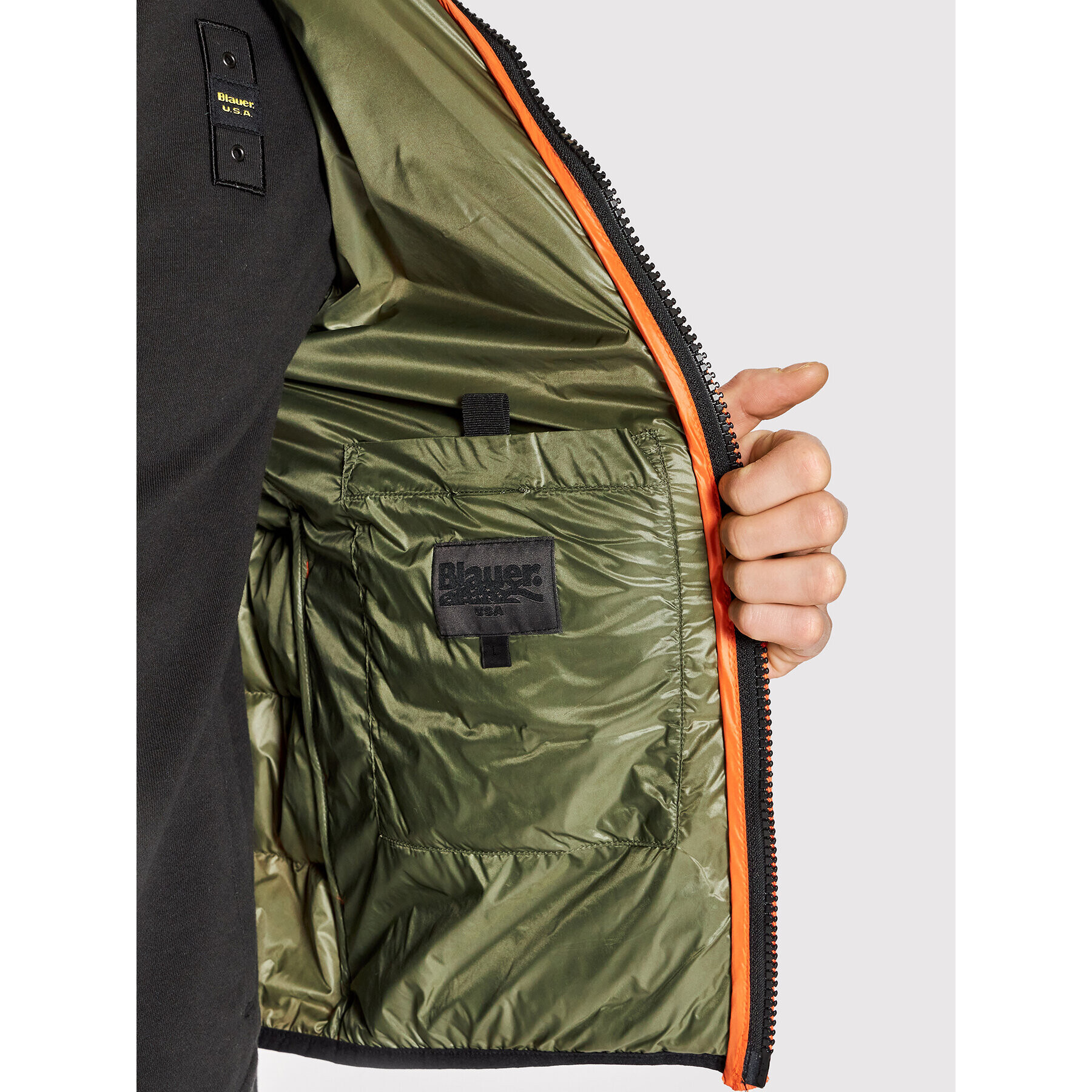 Blauer Елек Daryl 22SBLUX03040-006235 Оранжев Regular Fit - Pepit.bg