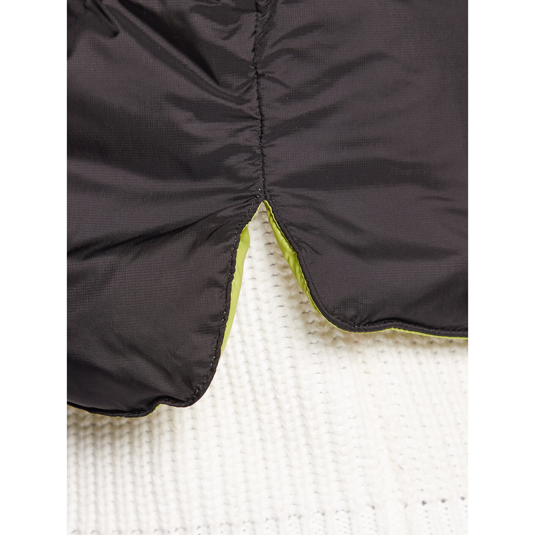 Blauer Елек Sebastian BLUX03218 006365 Черен Regular Fit - Pepit.bg