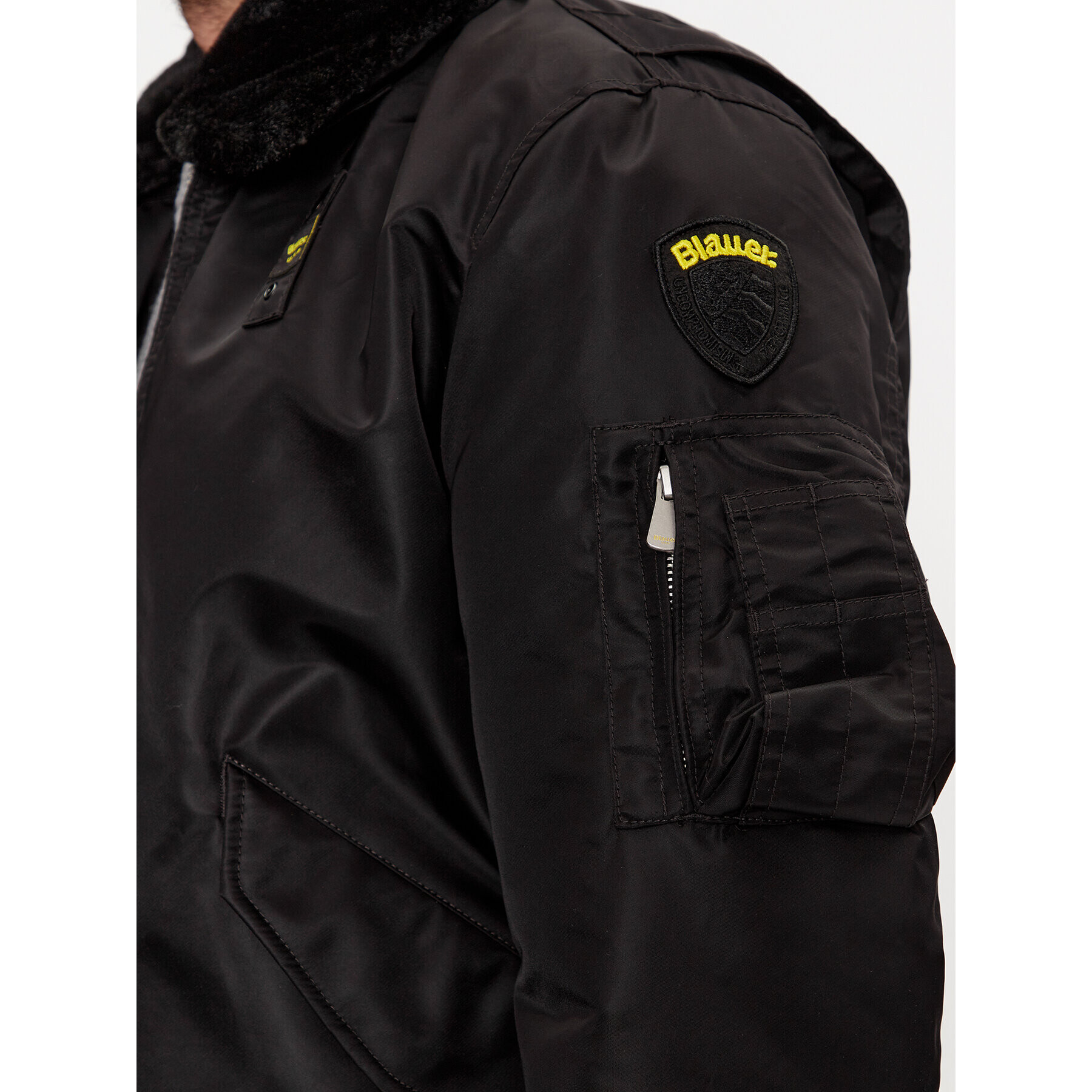 Blauer Яке бомбър 23WBLUC02132 Черен Regular Fit - Pepit.bg