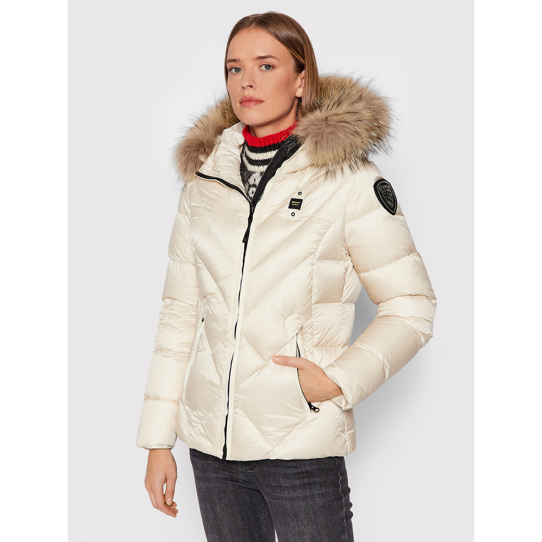 Blauer Пухено яке Esther 21WBLDC03042 004938 Бежов Regular Fit - Pepit.bg