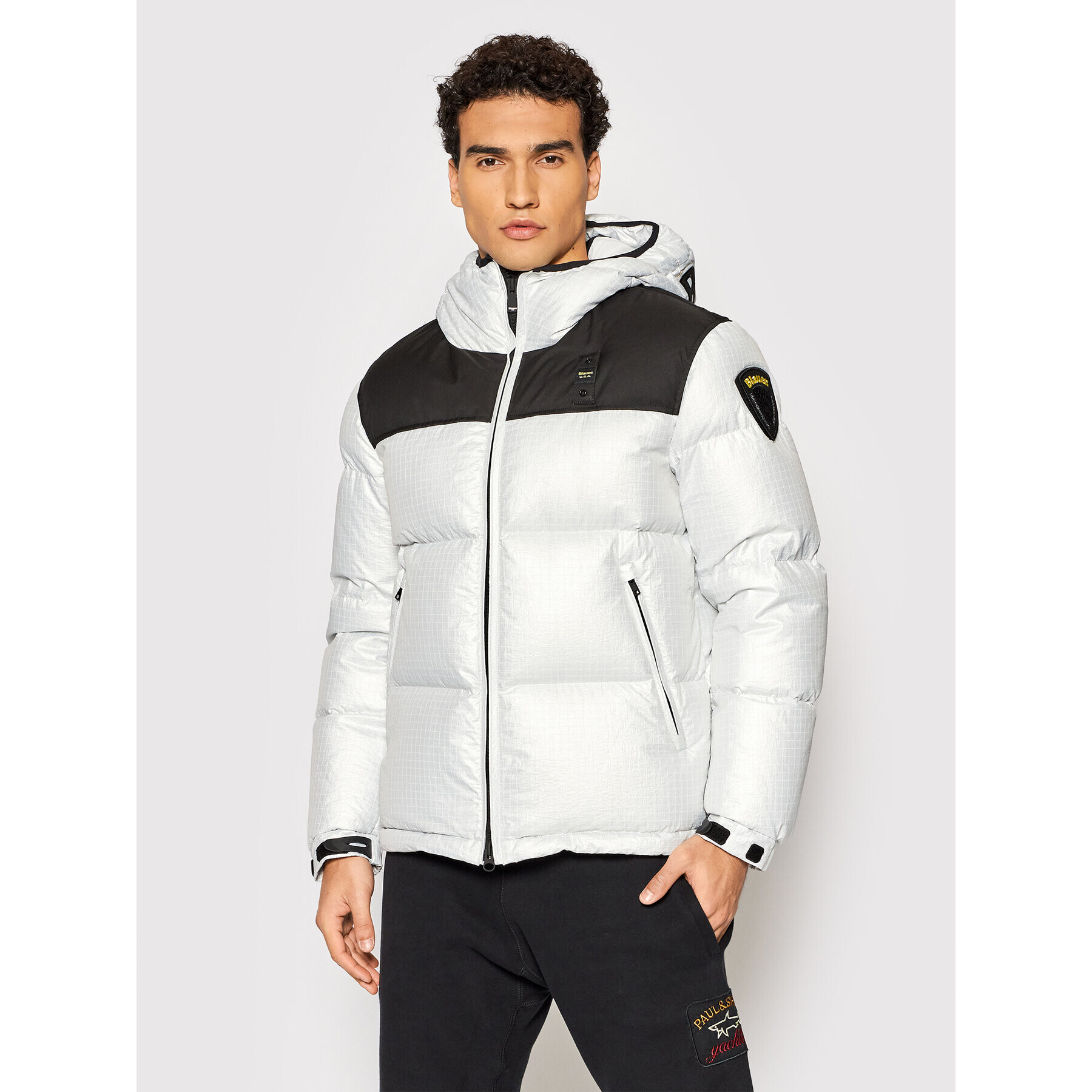 Blauer Пухено яке Reginald 21WBLUC03099 006059 Сив Regular Fit - Pepit.bg