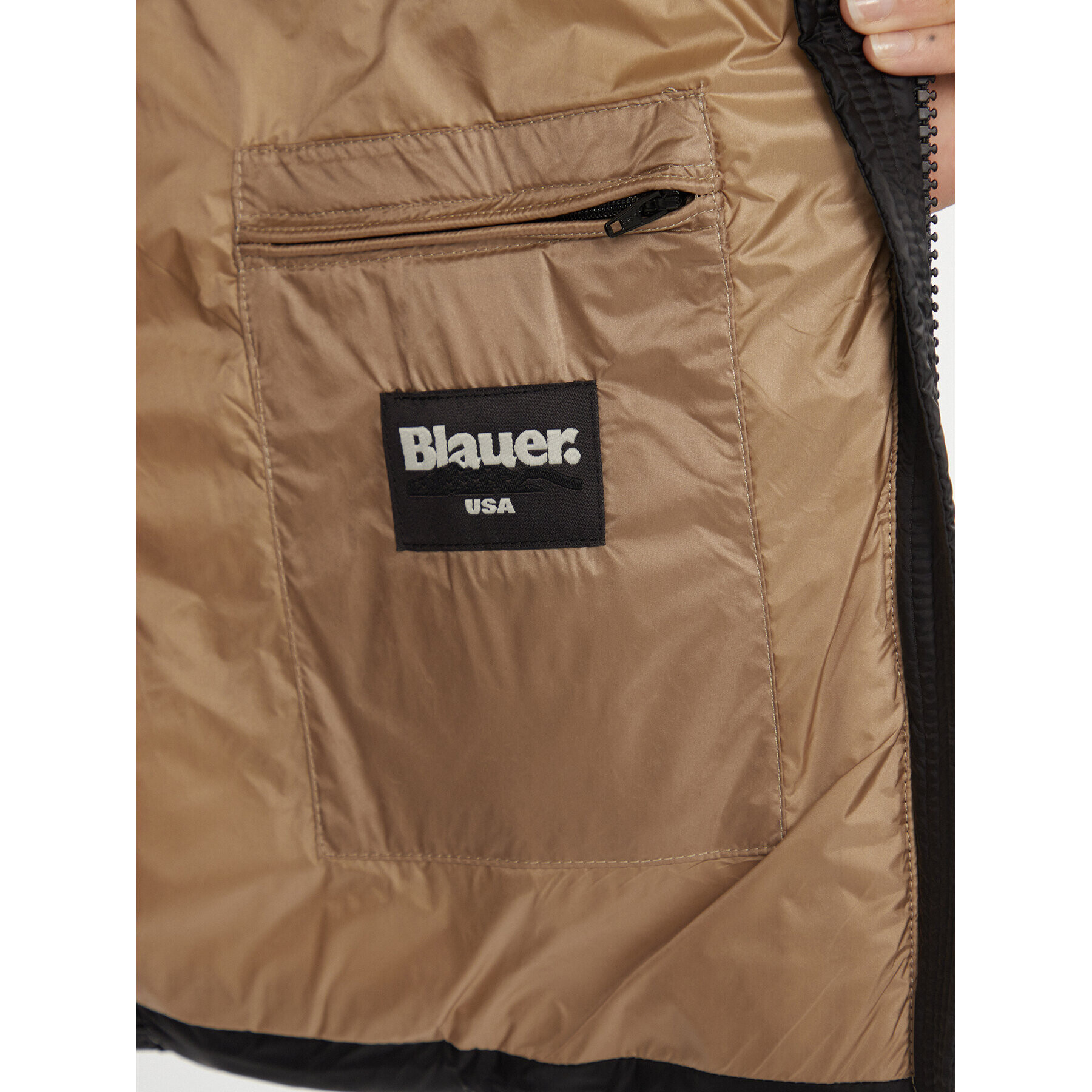 Blauer Пухено яке 23WBLDC03141 Черен Regular Fit - Pepit.bg