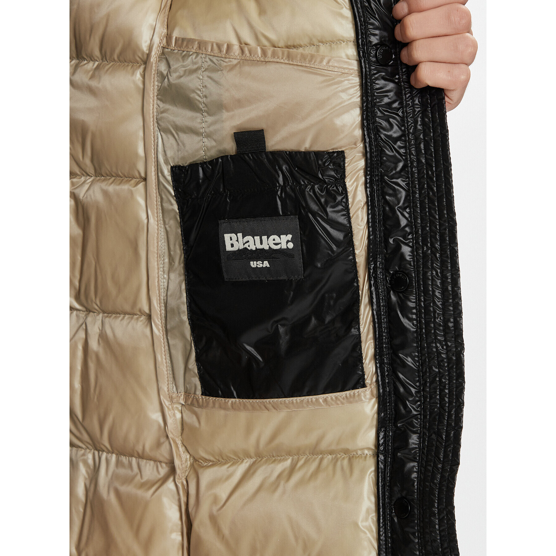 Blauer Пухено яке 23WBLDK03090 Черен Regular Fit - Pepit.bg