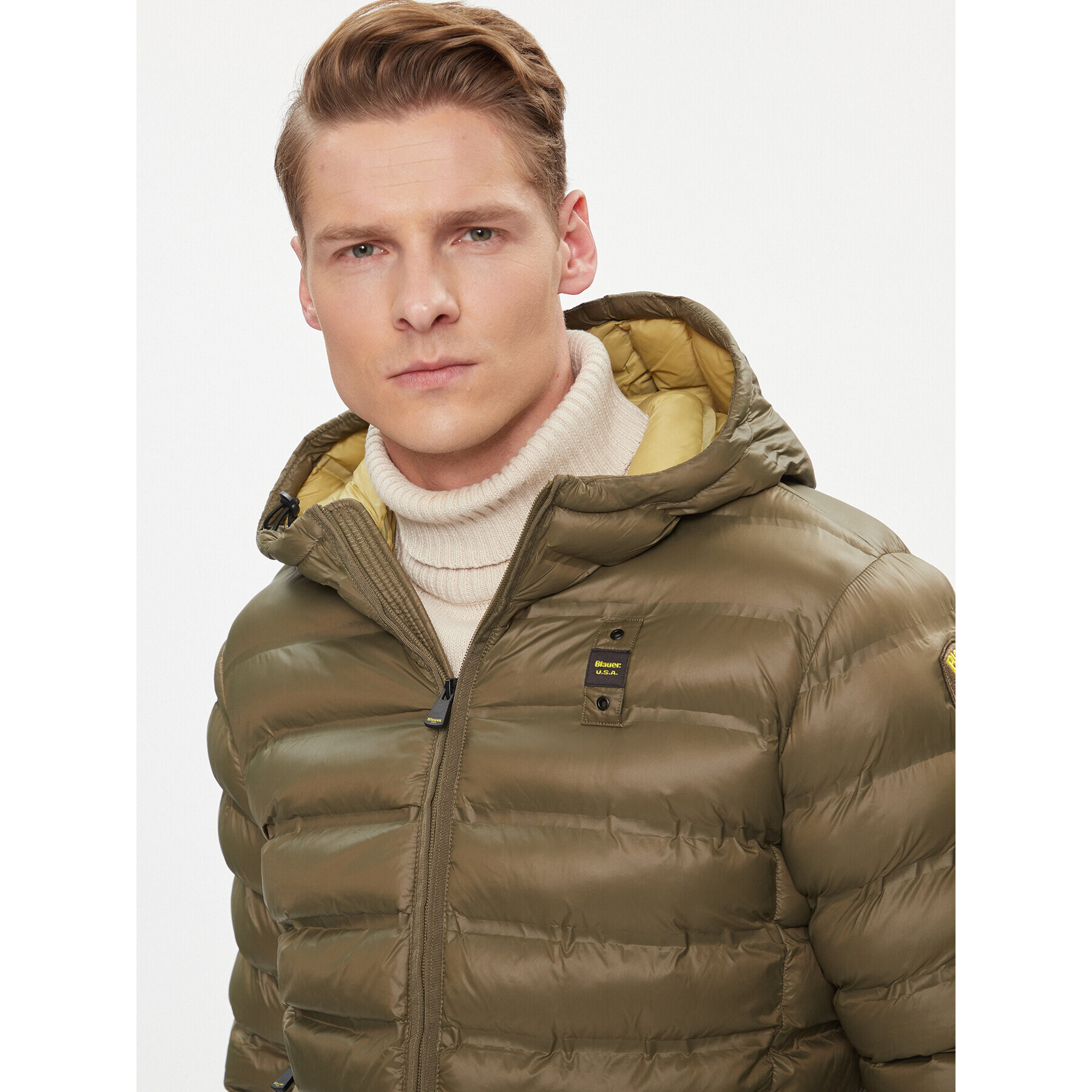 Blauer Пухено яке 23WBLUC02079 Зелен Regular Fit - Pepit.bg