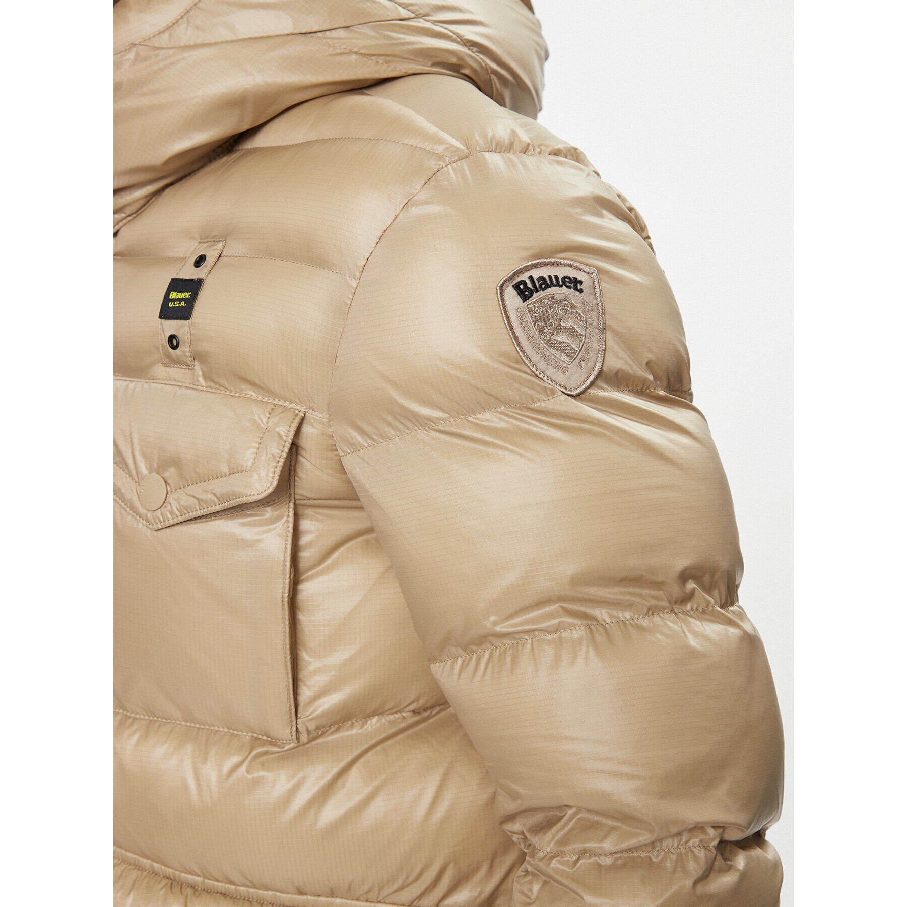 Blauer Пухено яке 23WBLUC02236 Кафяв Regular Fit - Pepit.bg