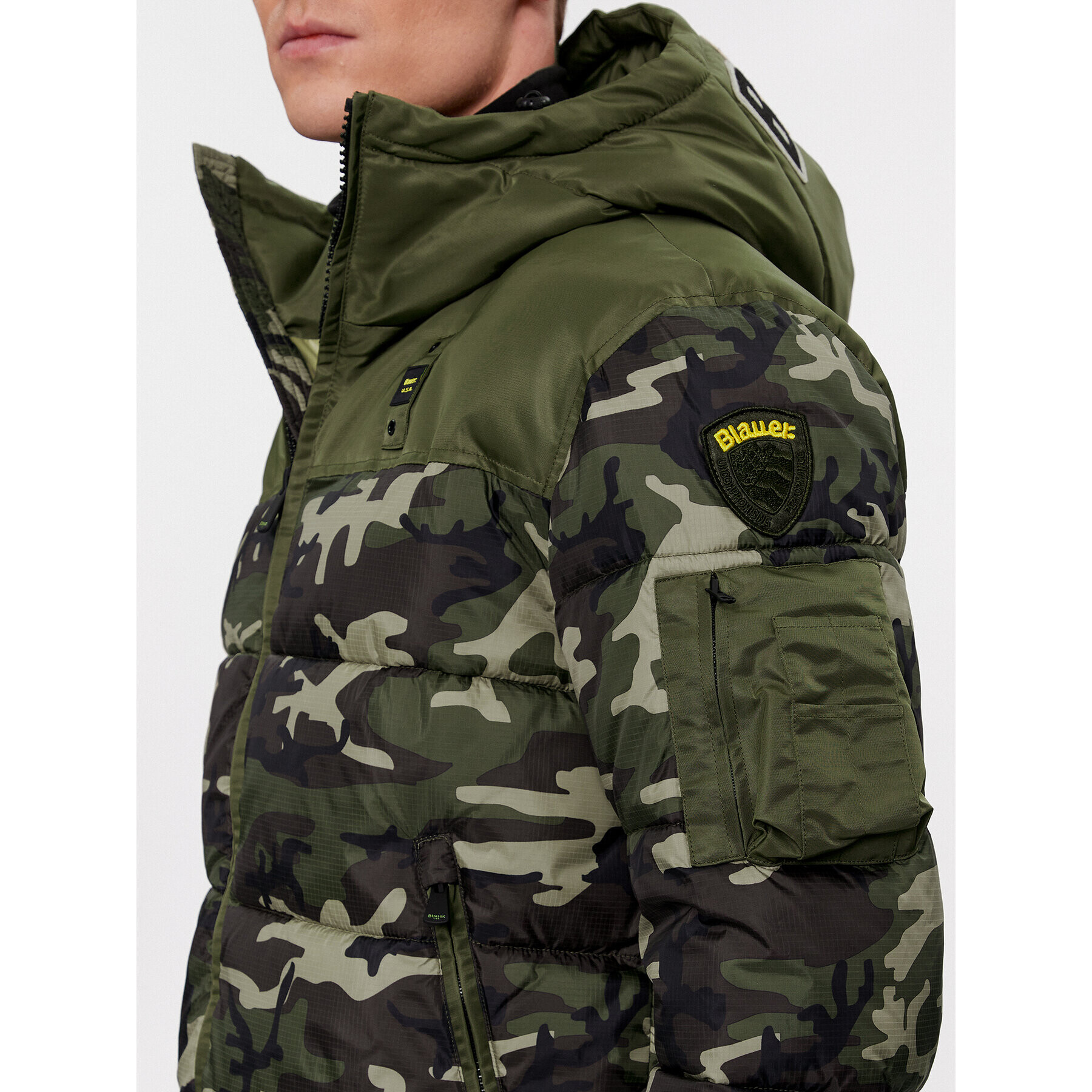 Blauer Пухено яке 23WBLUC02322 Зелен Regular Fit - Pepit.bg