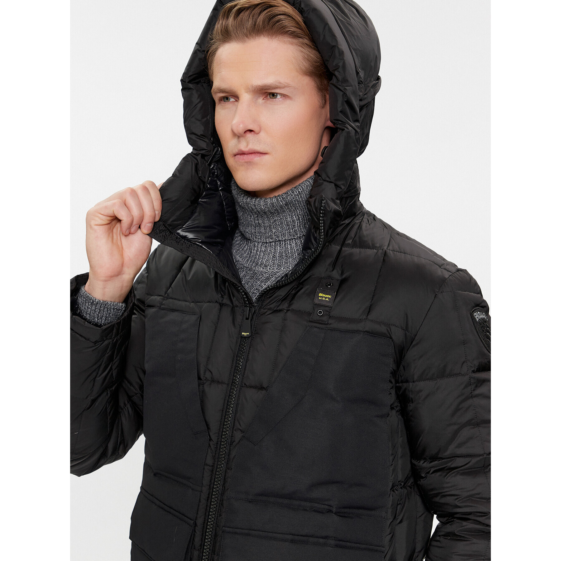 Blauer Пухено яке 23WBLUC03008 Черен Regular Fit - Pepit.bg