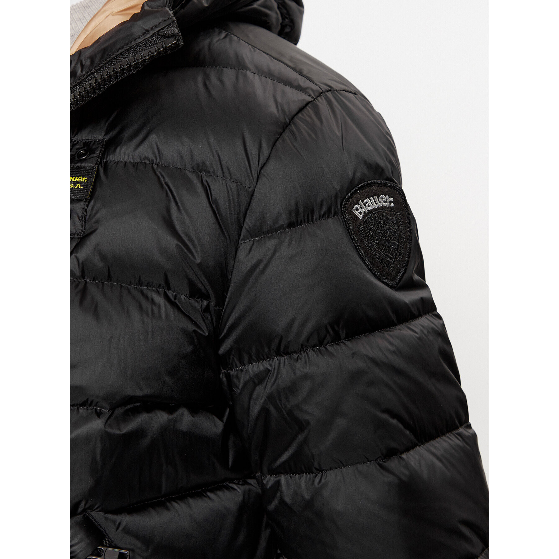 Blauer Пухено яке 23WBLUC03075 Черен Regular Fit - Pepit.bg