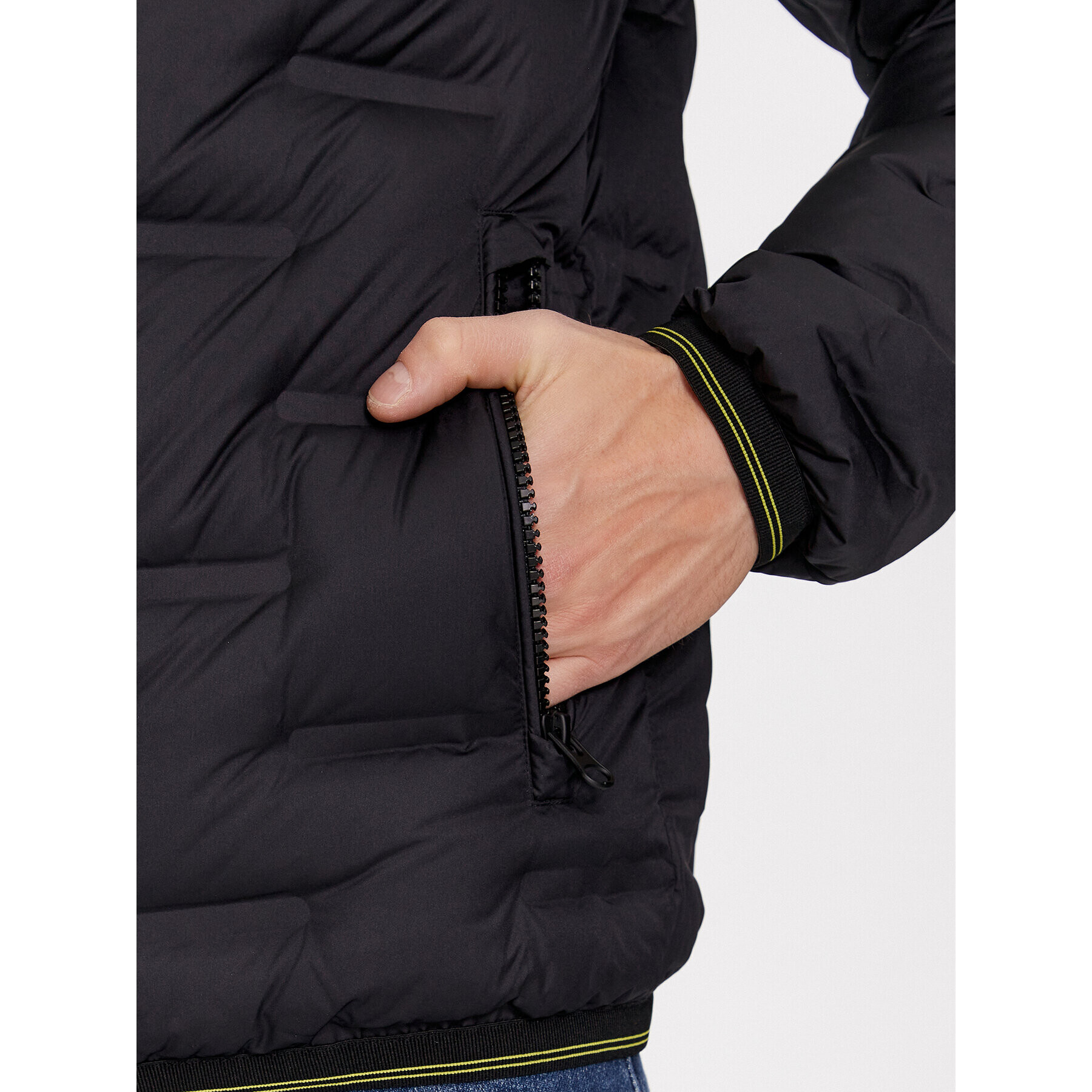 Blauer Пухено яке 23WBLUC03182 Черен Regular Fit - Pepit.bg