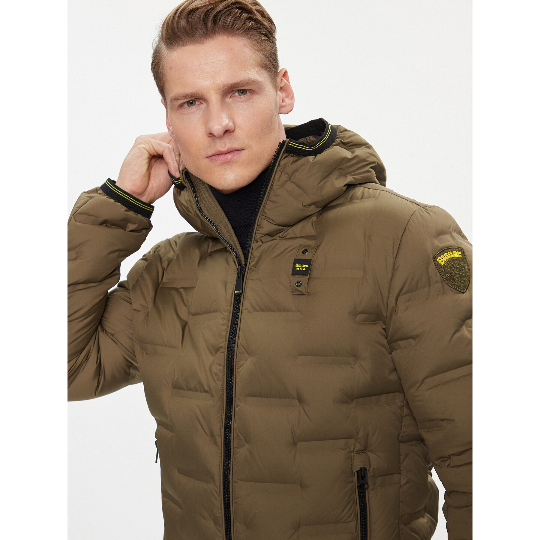 Blauer Пухено яке 23WBLUC03182 Зелен Regular Fit - Pepit.bg