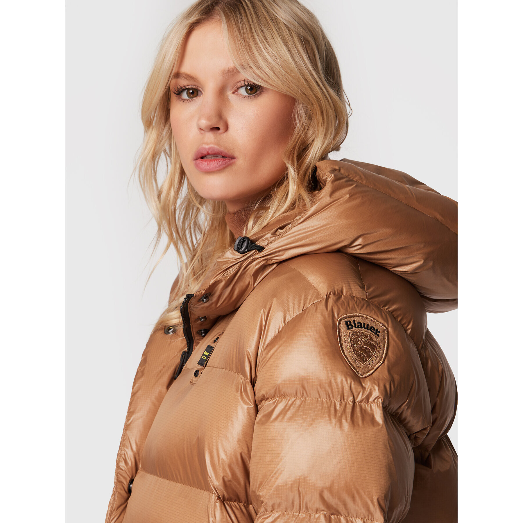 Blauer Пухено яке Christy BLDK02207 005958 Бежов Regular Fit - Pepit.bg