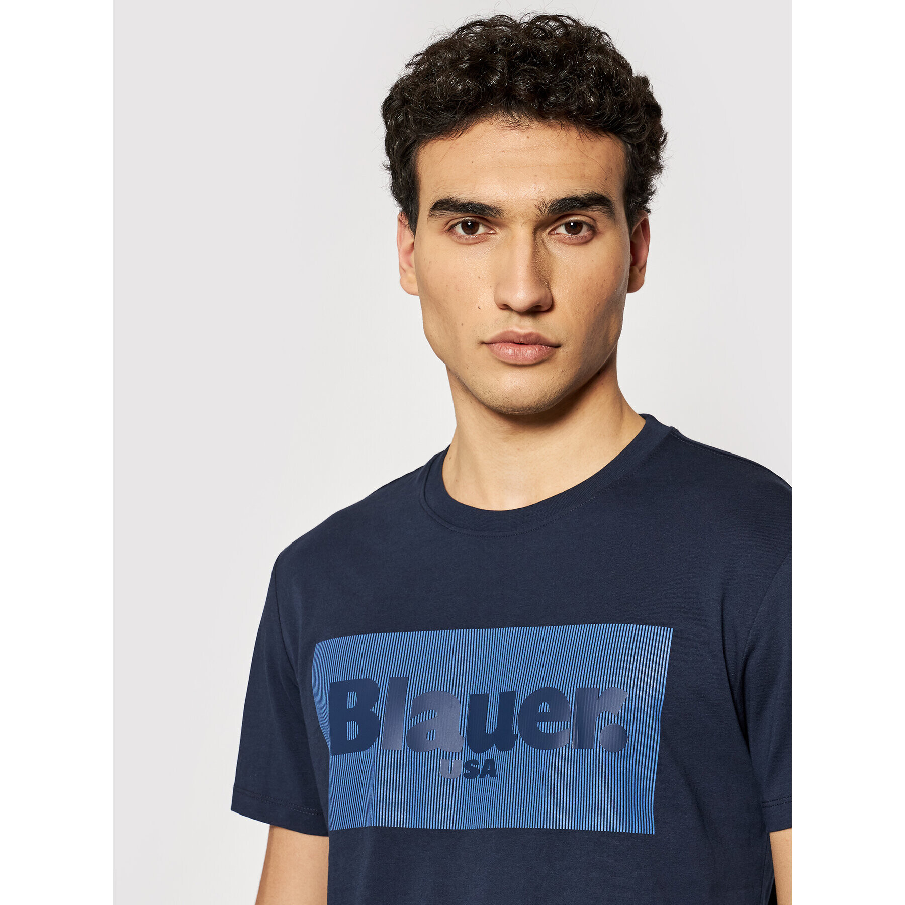 Blauer Тишърт Lenticular Print 21SBLUH02133 004547 Тъмносин Regular Fit - Pepit.bg