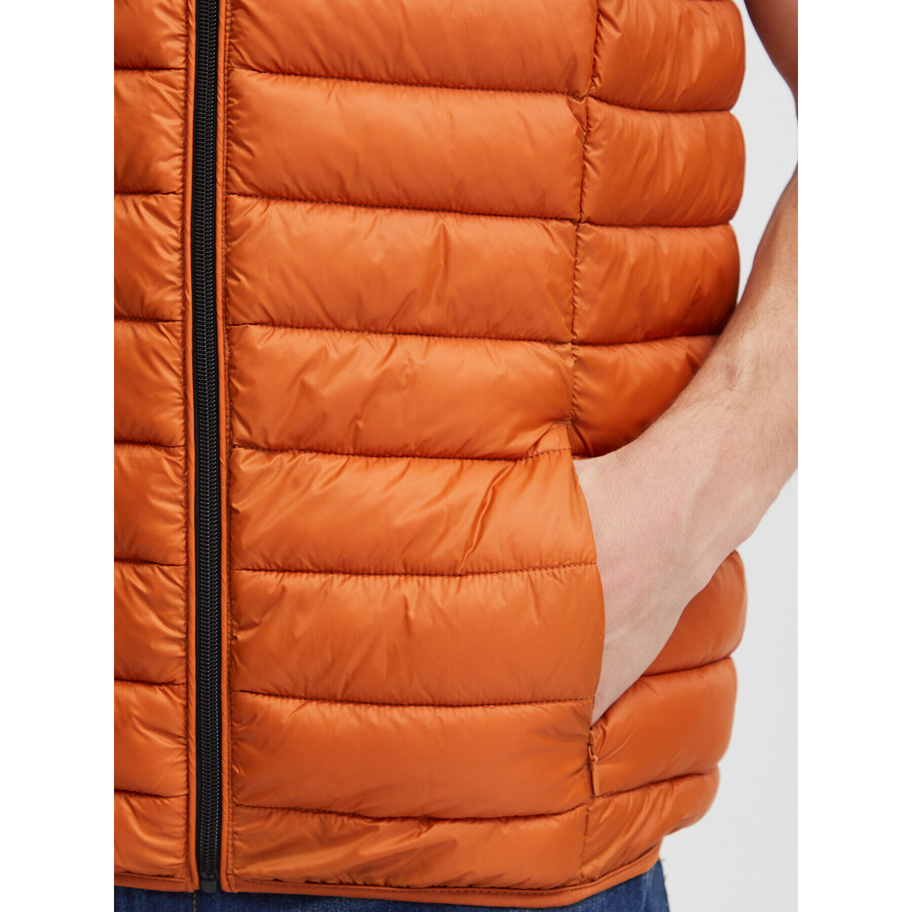 Blend Елек 20712463 Оранжев Regular Fit - Pepit.bg