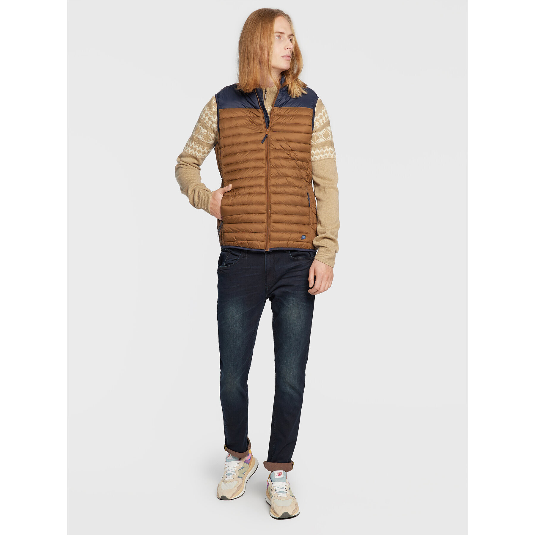 Blend Елек 20714367 Кафяв Regular Fit - Pepit.bg