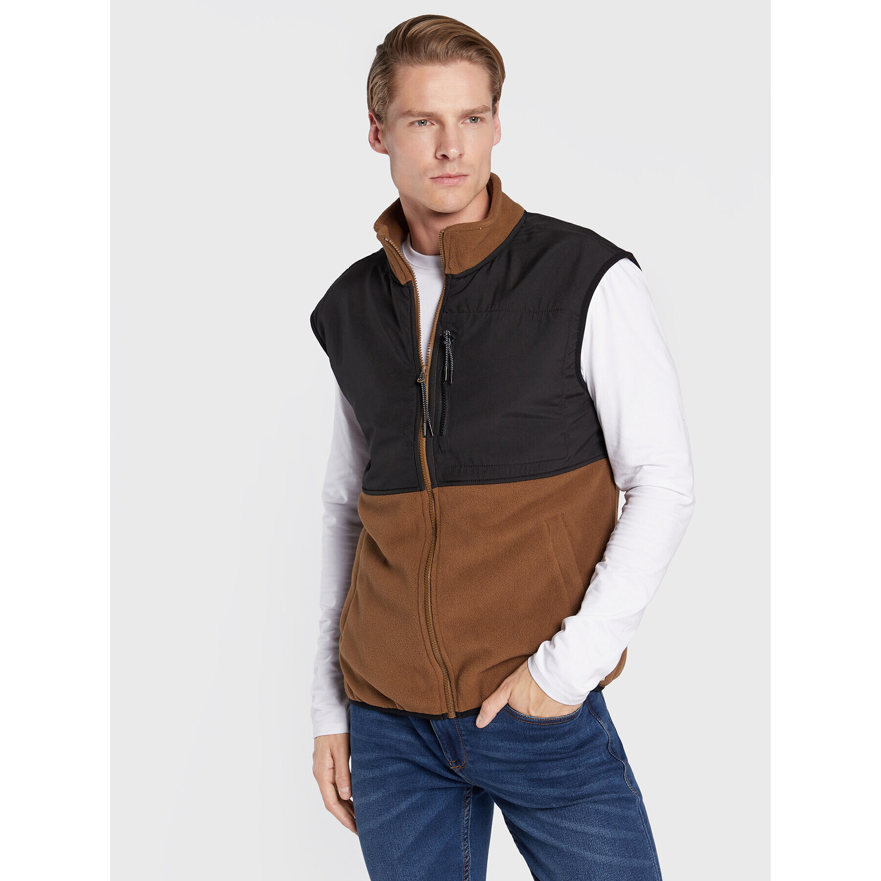 Blend Елек Sweat 20714280 Кафяв Regular Fit - Pepit.bg