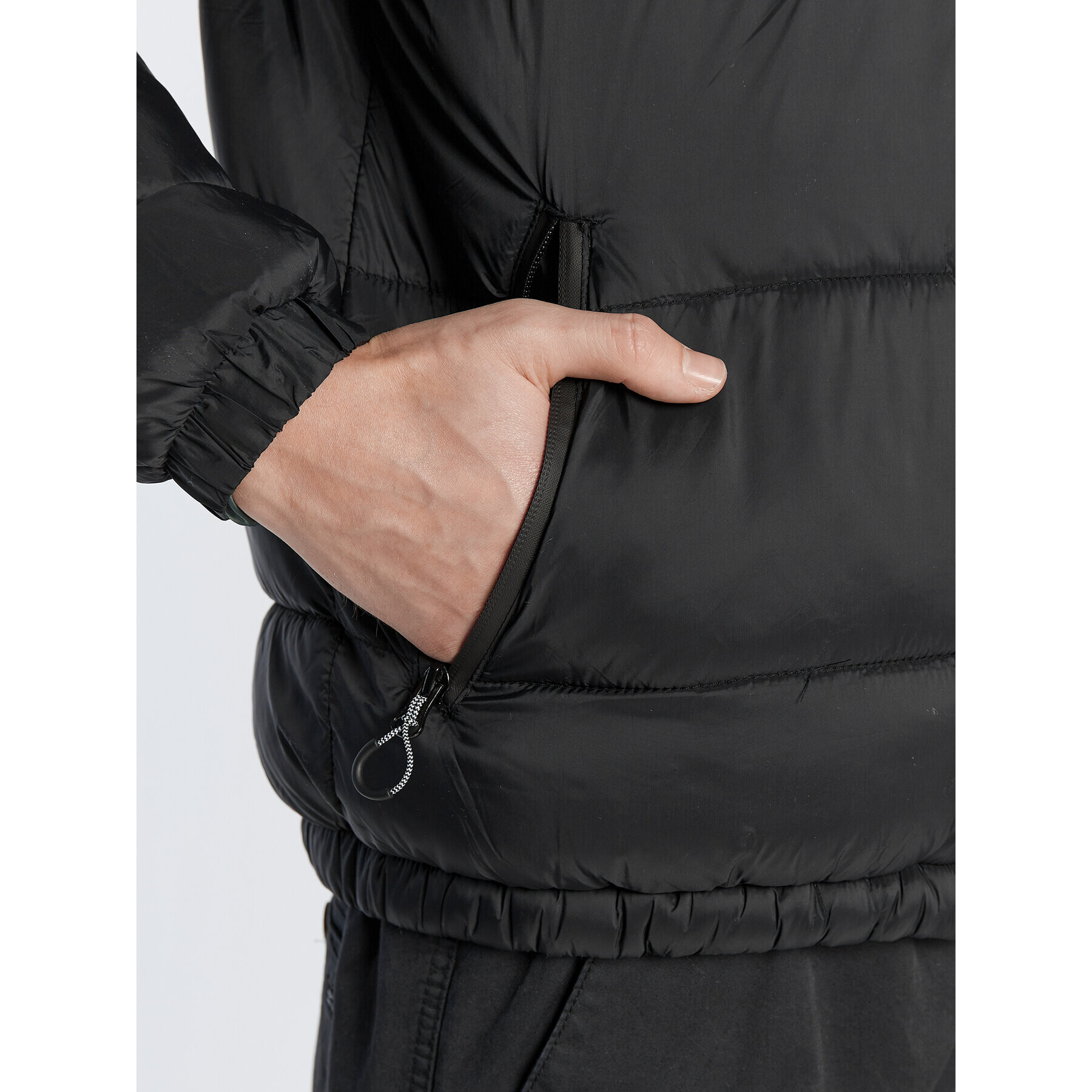 Blend Пухено яке Outerwear 20714372 Черен Regular Fit - Pepit.bg
