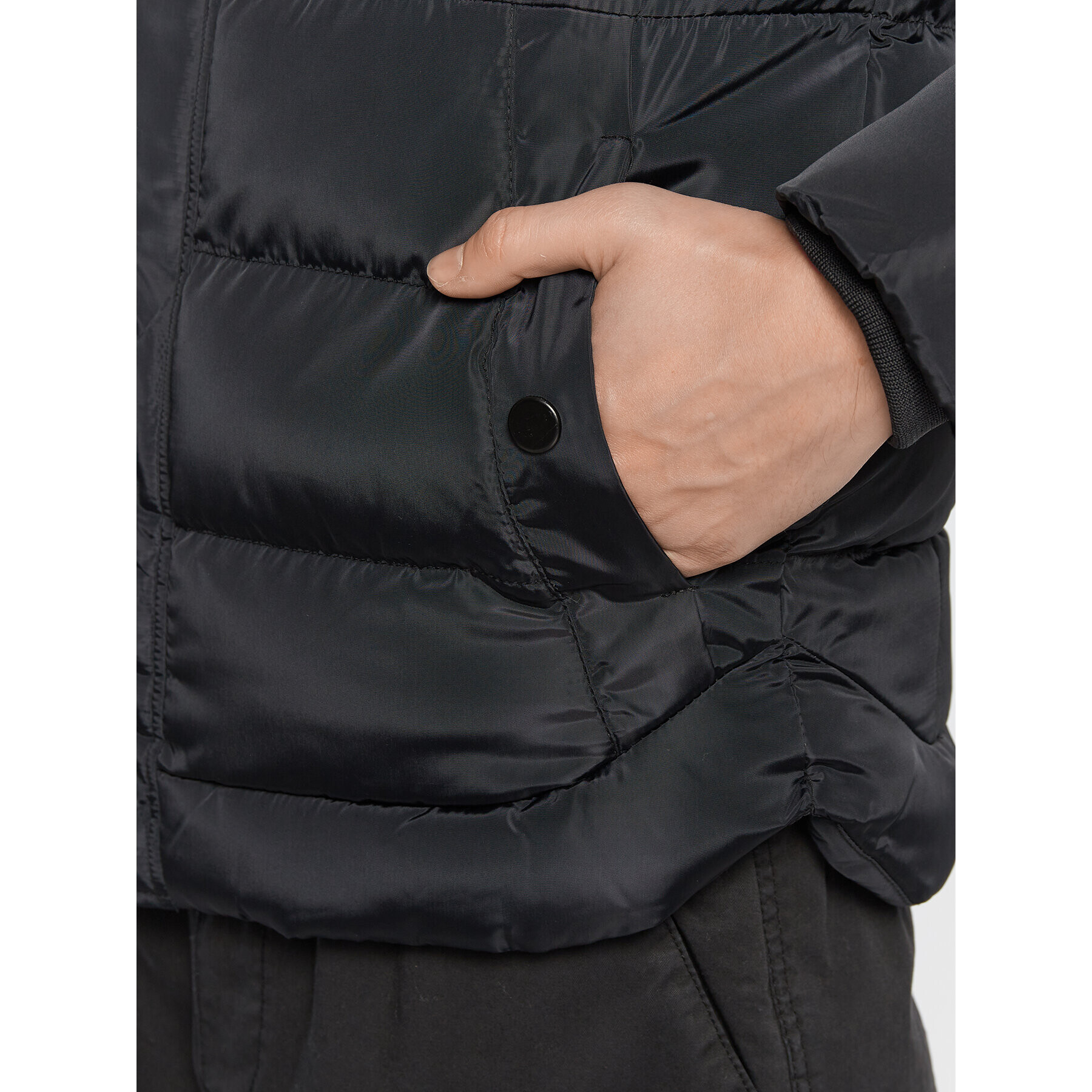 Blend Пухено яке Outerwear 20714383 Черен Regular Fit - Pepit.bg