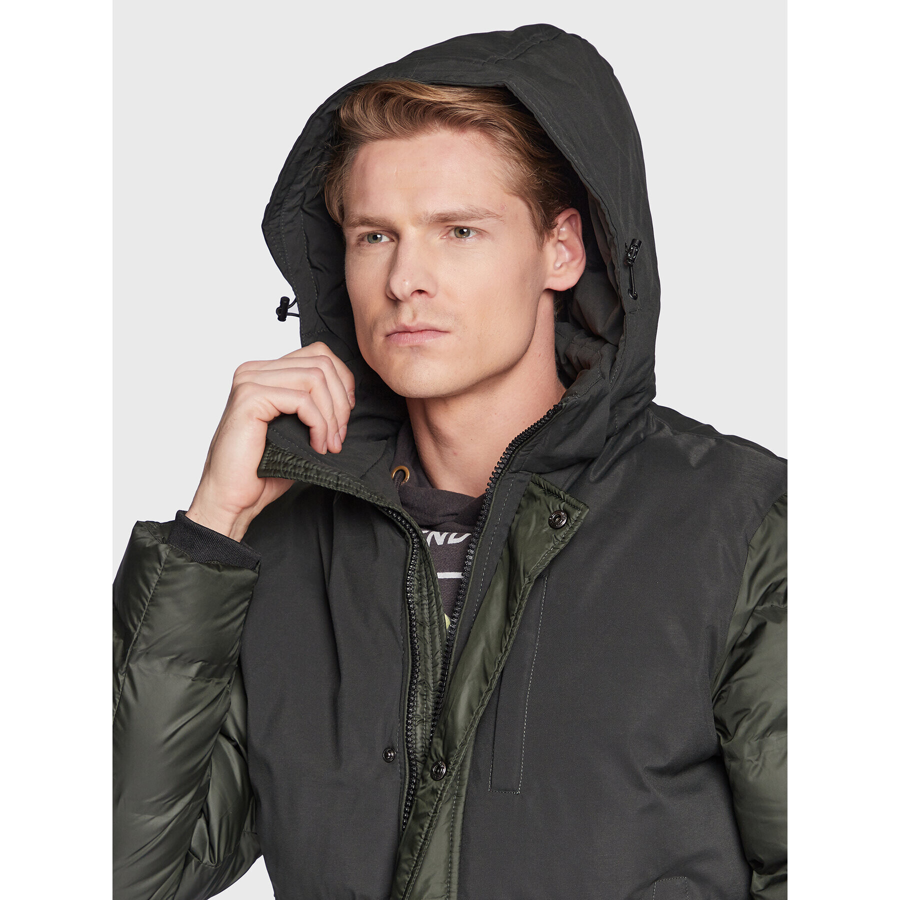 Blend Пухено яке 20714750 Зелен Regular Fit - Pepit.bg