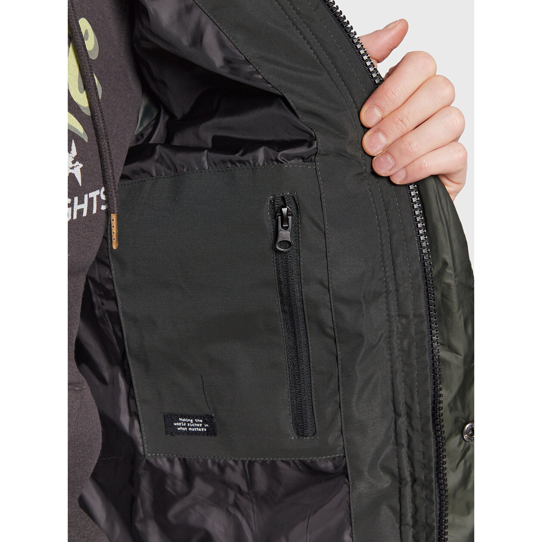 Blend Пухено яке 20714750 Зелен Regular Fit - Pepit.bg