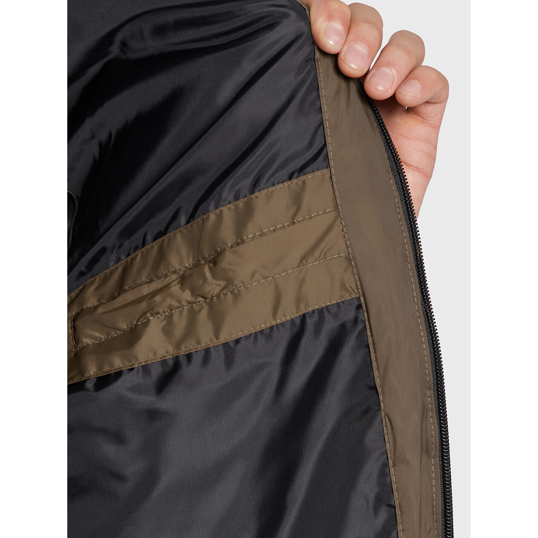 Blend Пухено яке Outerwear 20714372 Кафяв Regular Fit - Pepit.bg