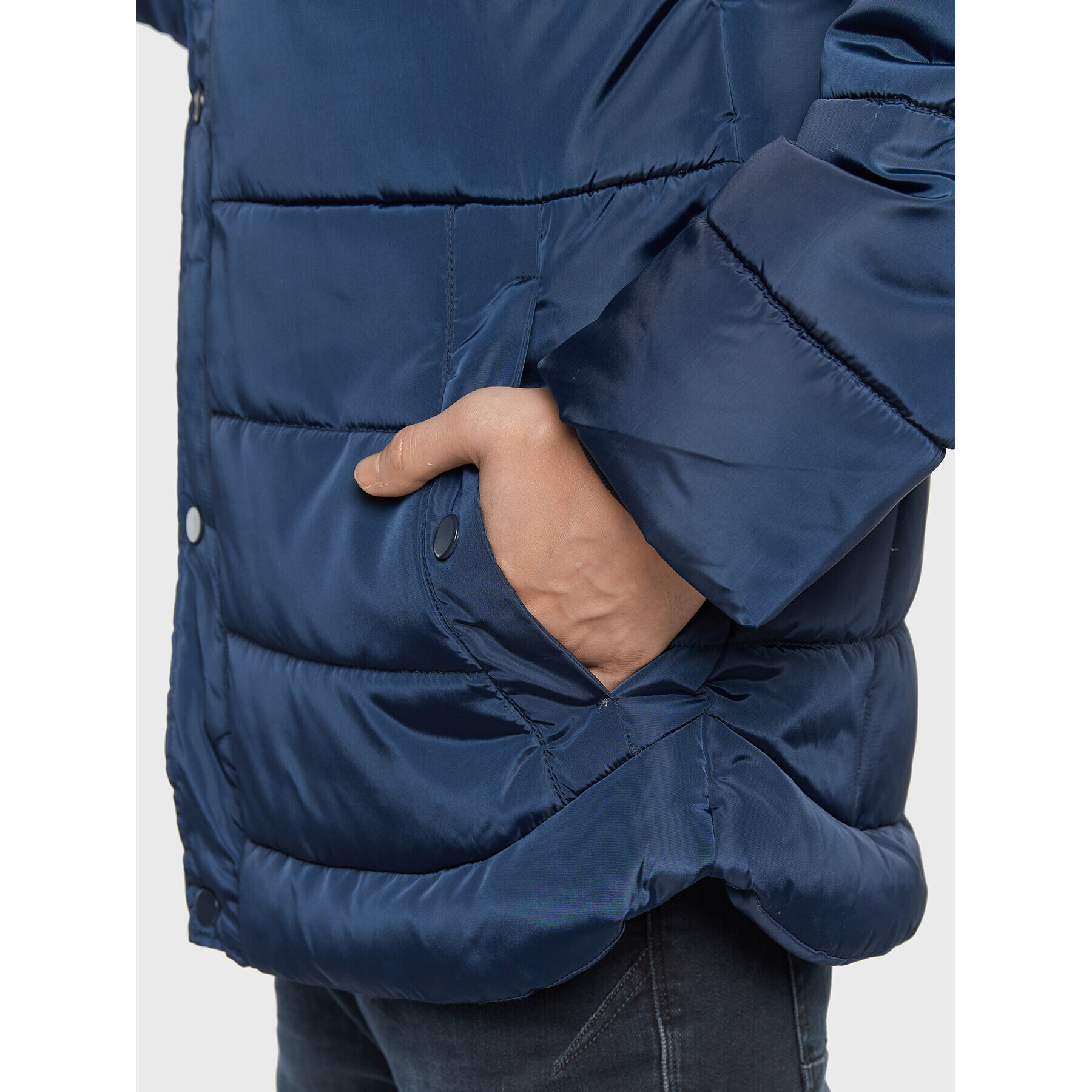 Blend Пухено яке Outerwear 20714383 Тъмносин Regular Fit - Pepit.bg