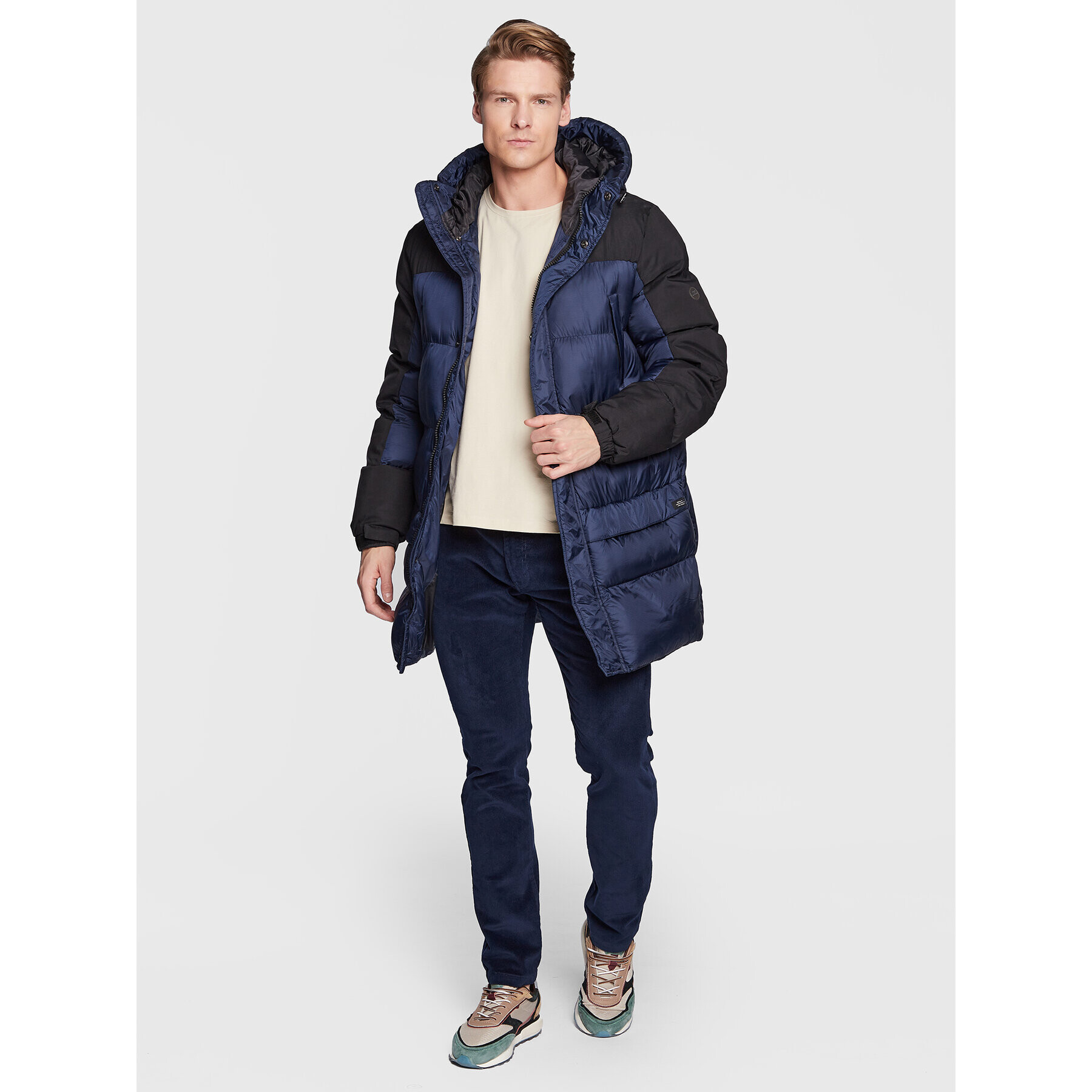 Blend Пухено яке Outerwear 20714791 Тъмносин Regular Fit - Pepit.bg