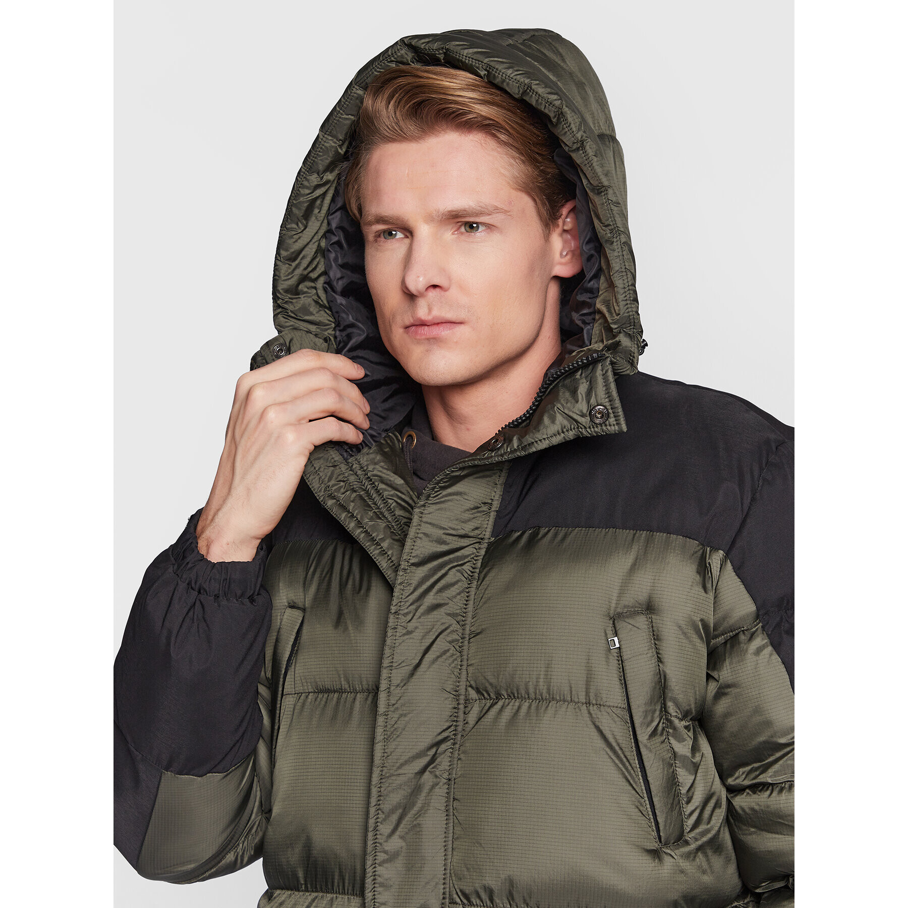 Blend Пухено яке Outerwear 20714791 Зелен Regular Fit - Pepit.bg
