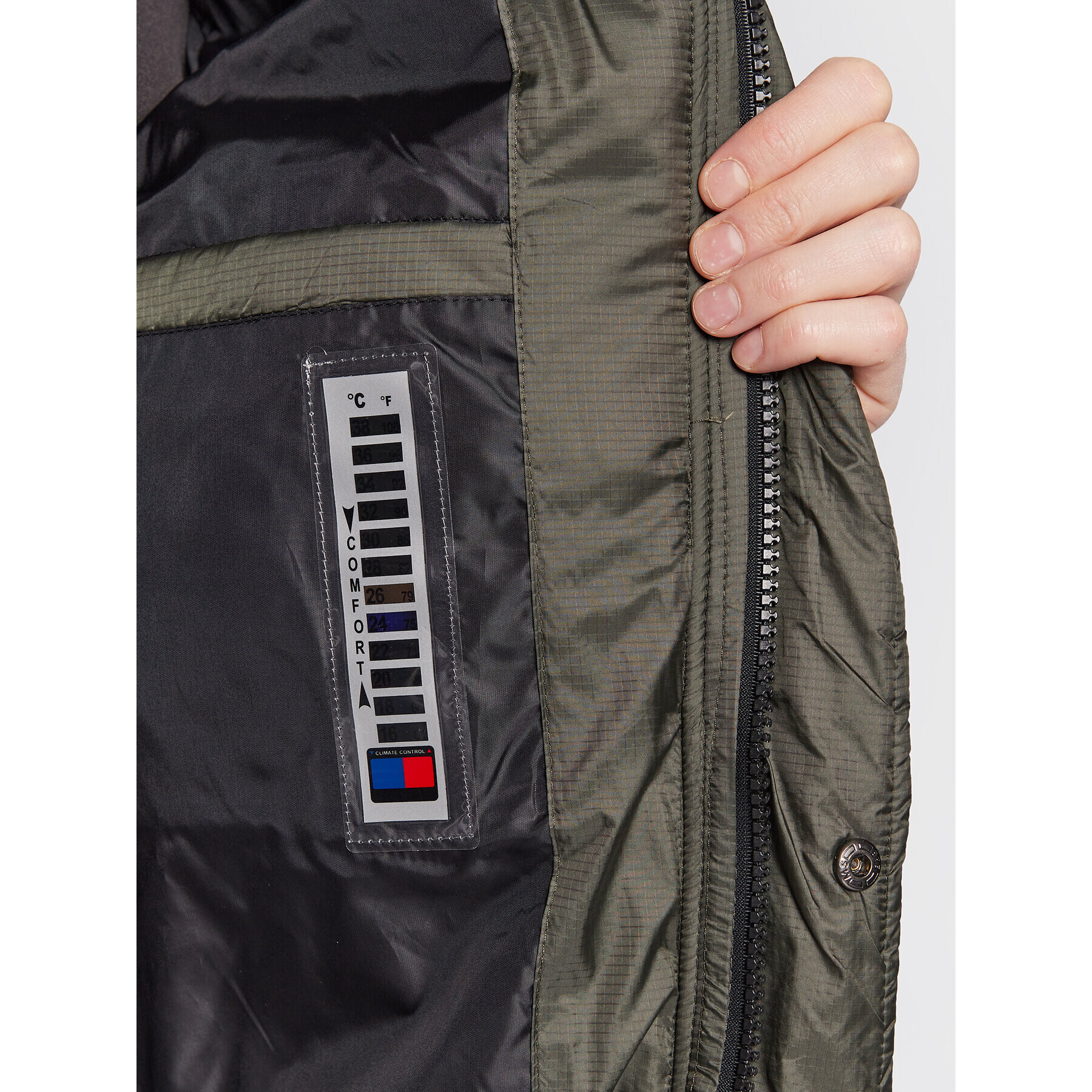 Blend Пухено яке Outerwear 20714791 Зелен Regular Fit - Pepit.bg