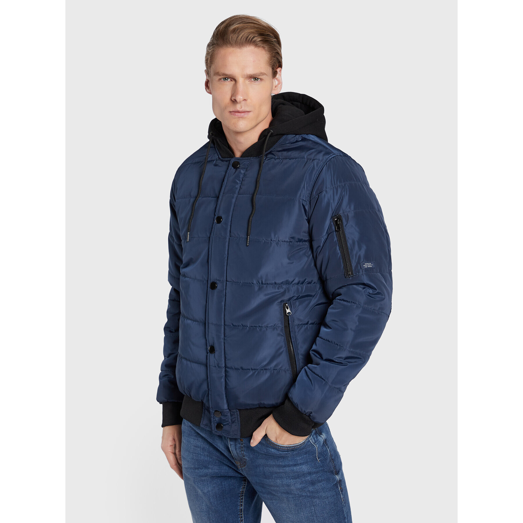 Blend Пухено яке Outwear 20714378 Син Regular Fit - Pepit.bg