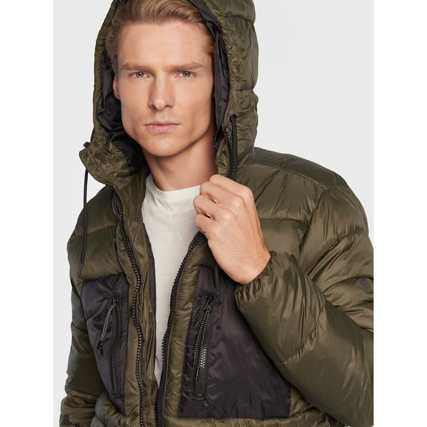 Blend Пухено яке Outwear 20714841 Зелен Regular Fit - Pepit.bg
