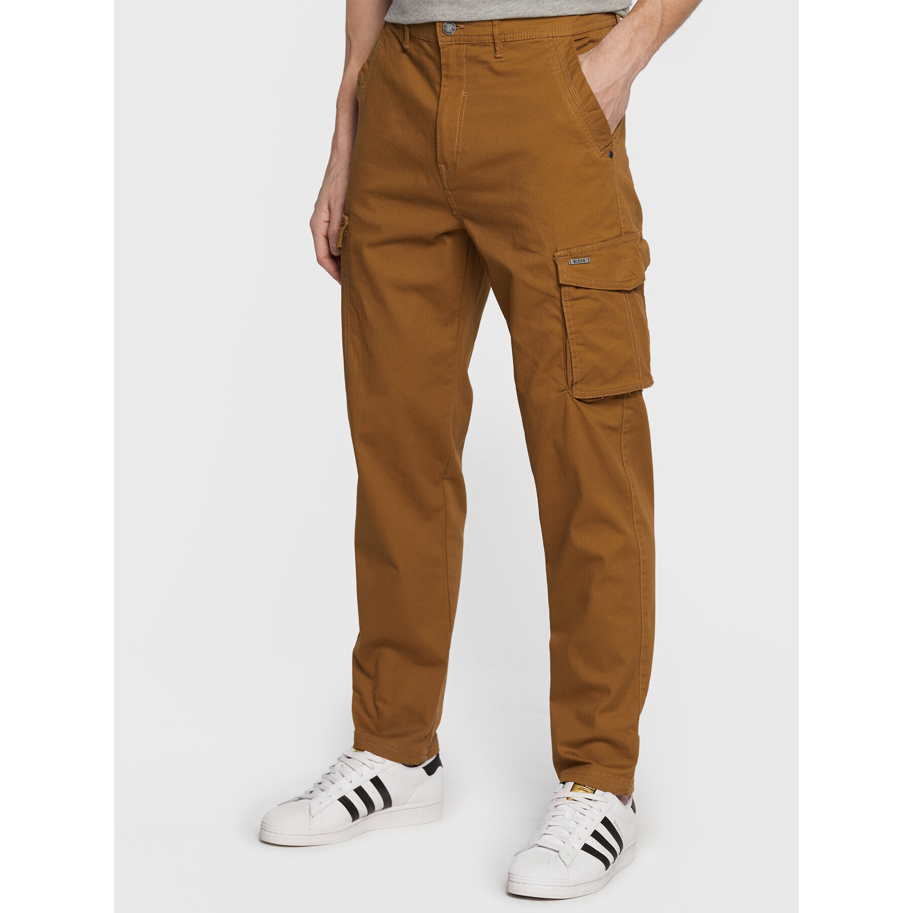 Blend Текстилни панталони 20714778 Кафяв Loose Fit - Pepit.bg