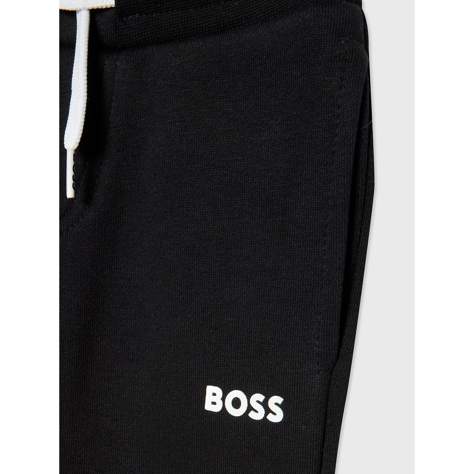 Boss Анцуг J28102 M Черен Regular Fit - Pepit.bg