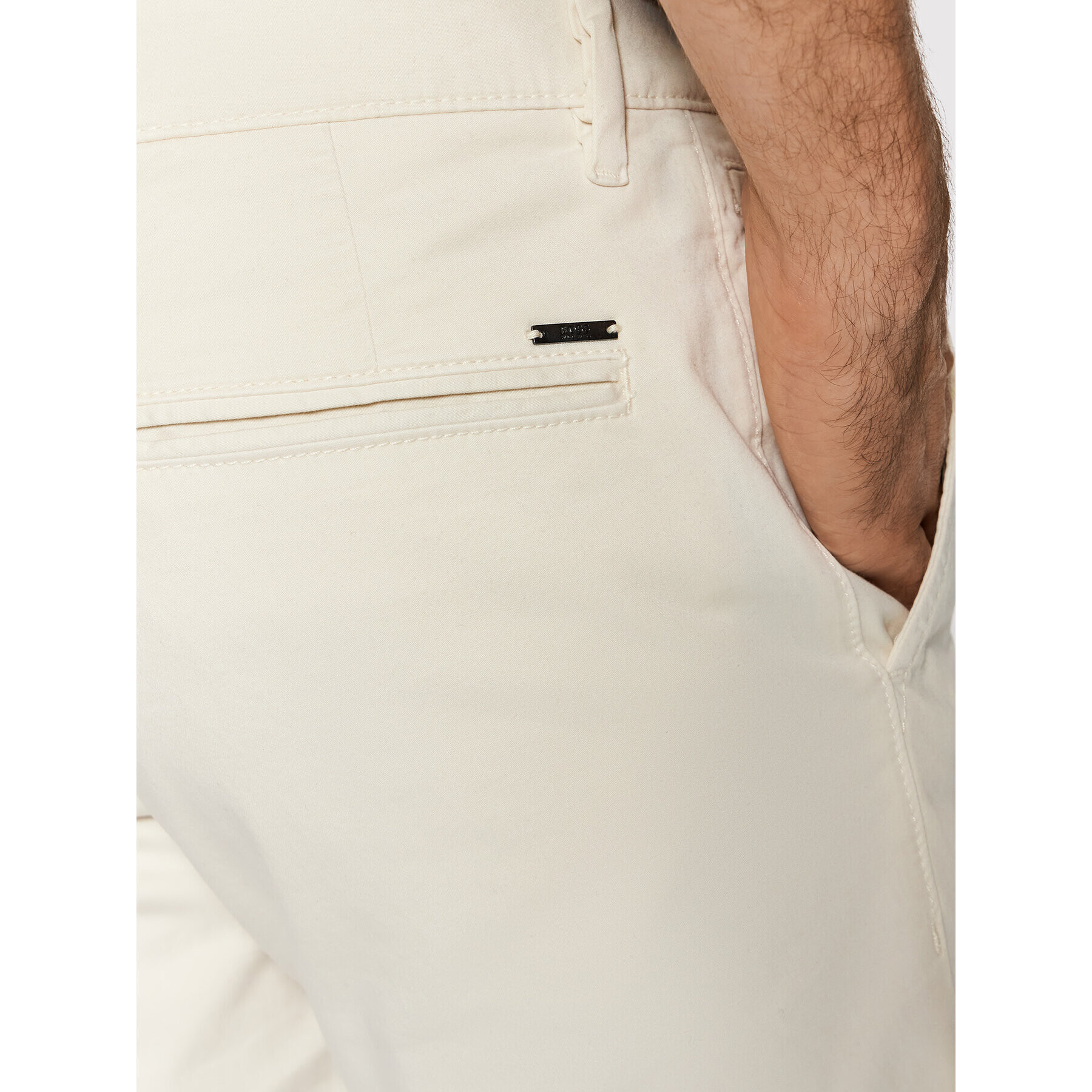 Boss Чино панталони 50379152 Бял Slim Fit - Pepit.bg