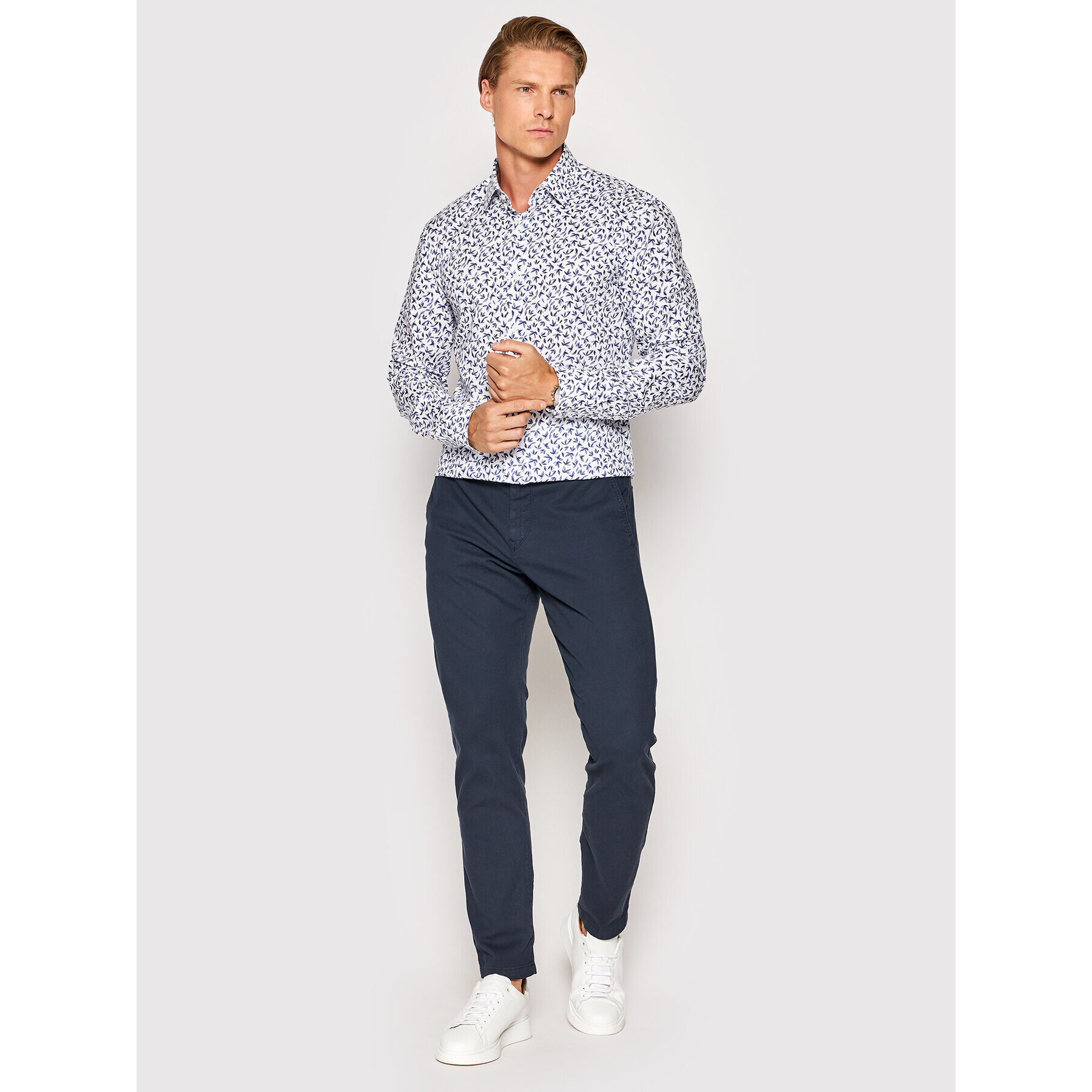 Boss Чино панталони Taber-1 50472558 Тъмносин Slim Fit - Pepit.bg